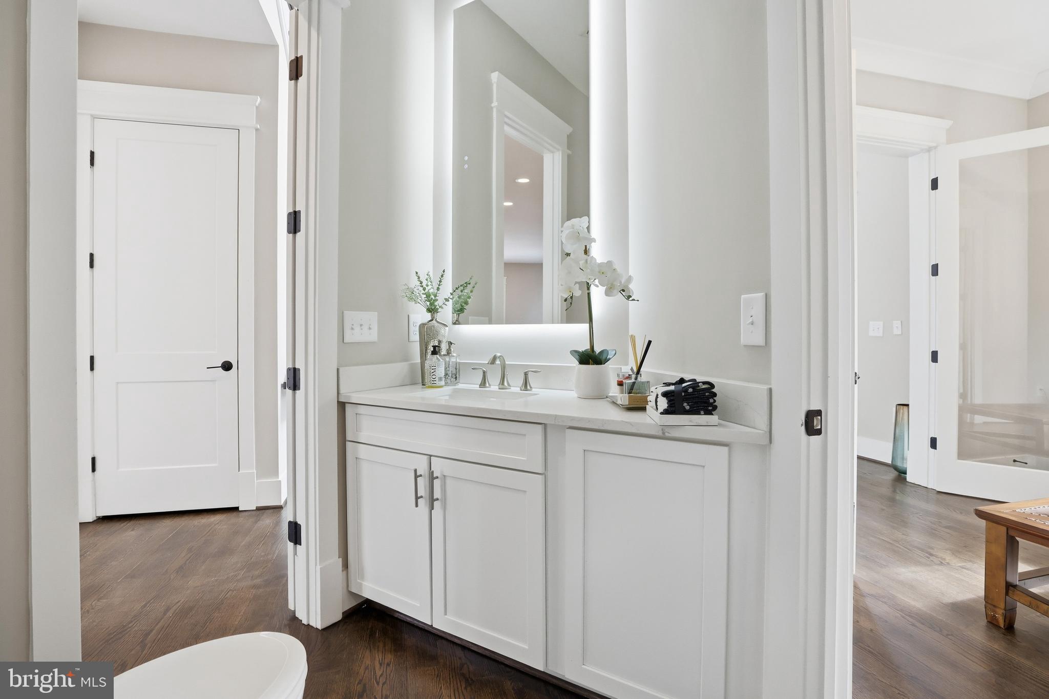 FAIRFAX ACRES - Residential