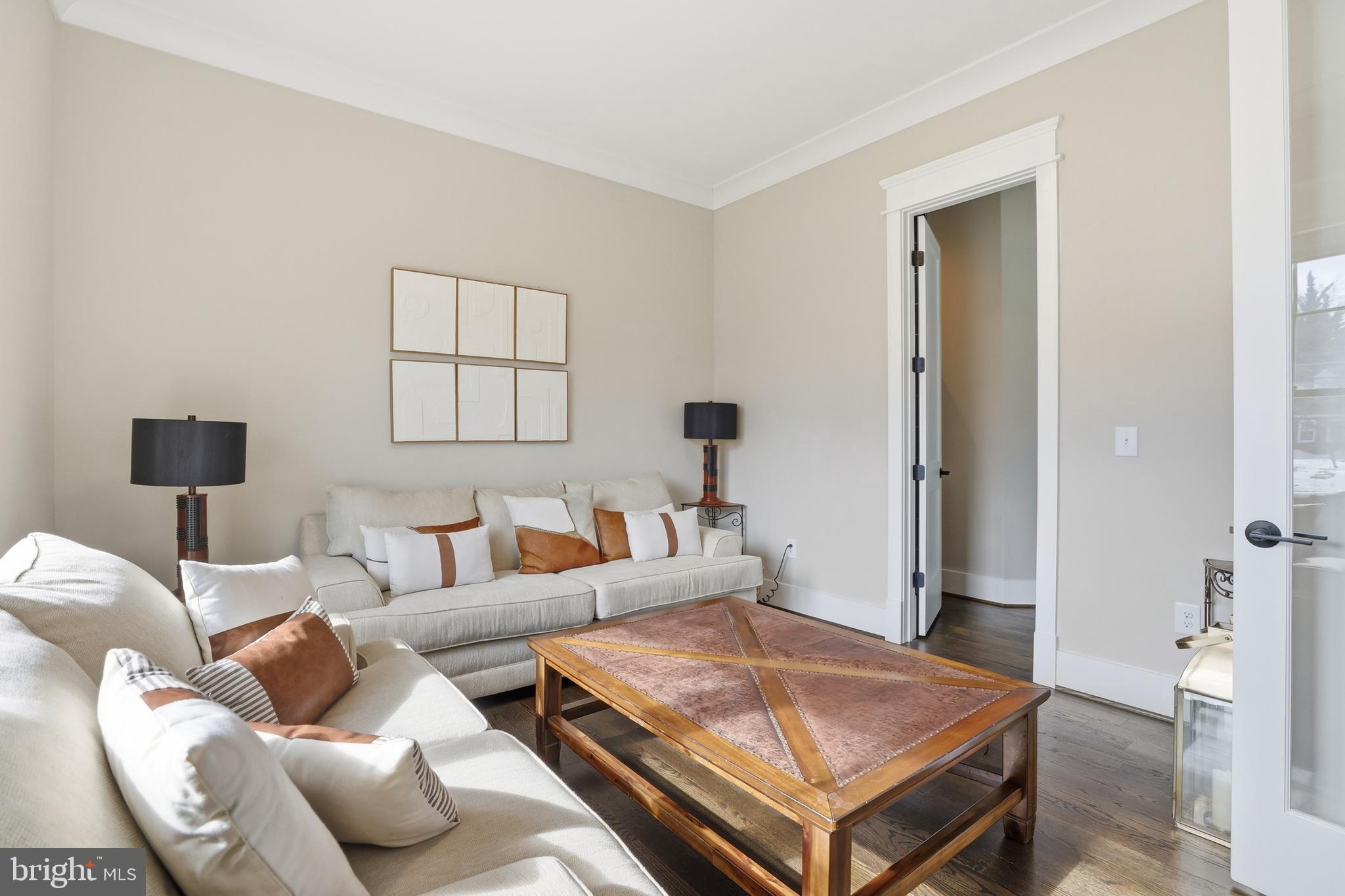 FAIRFAX ACRES - Residential