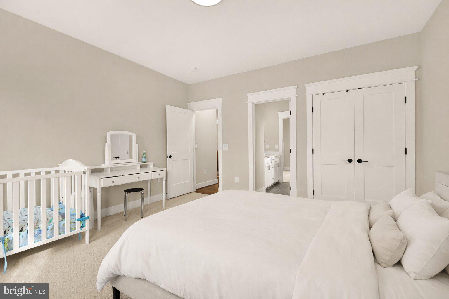 FAIRFAX ACRES - Residential