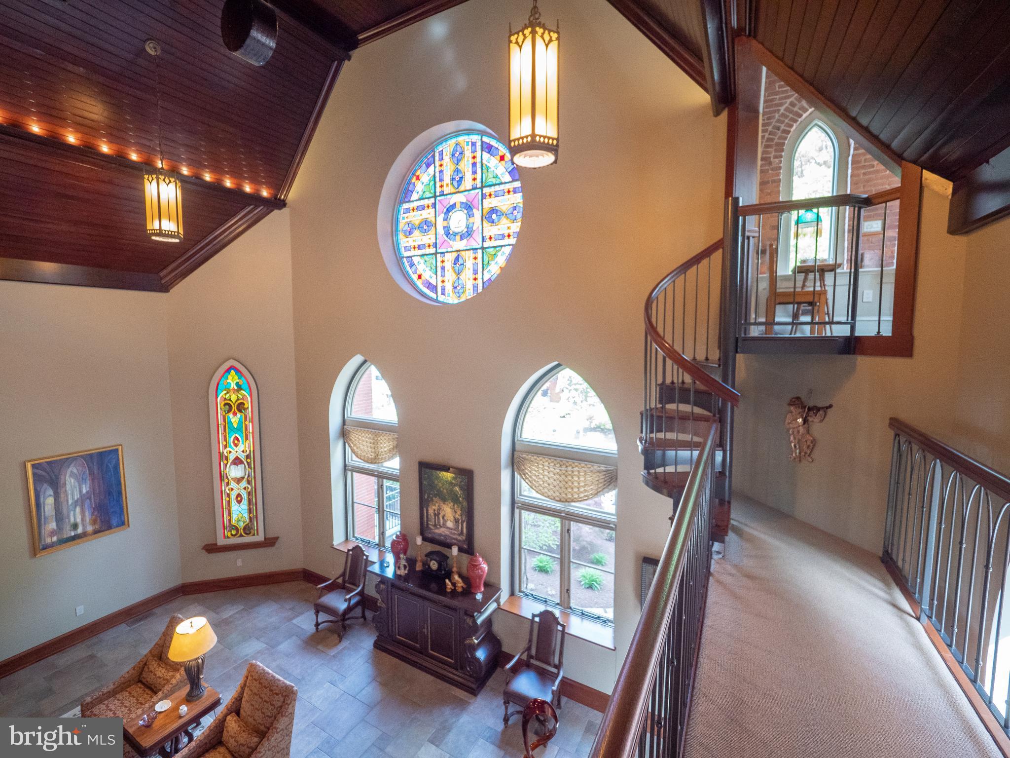 CHESTNUT HILL - Residential