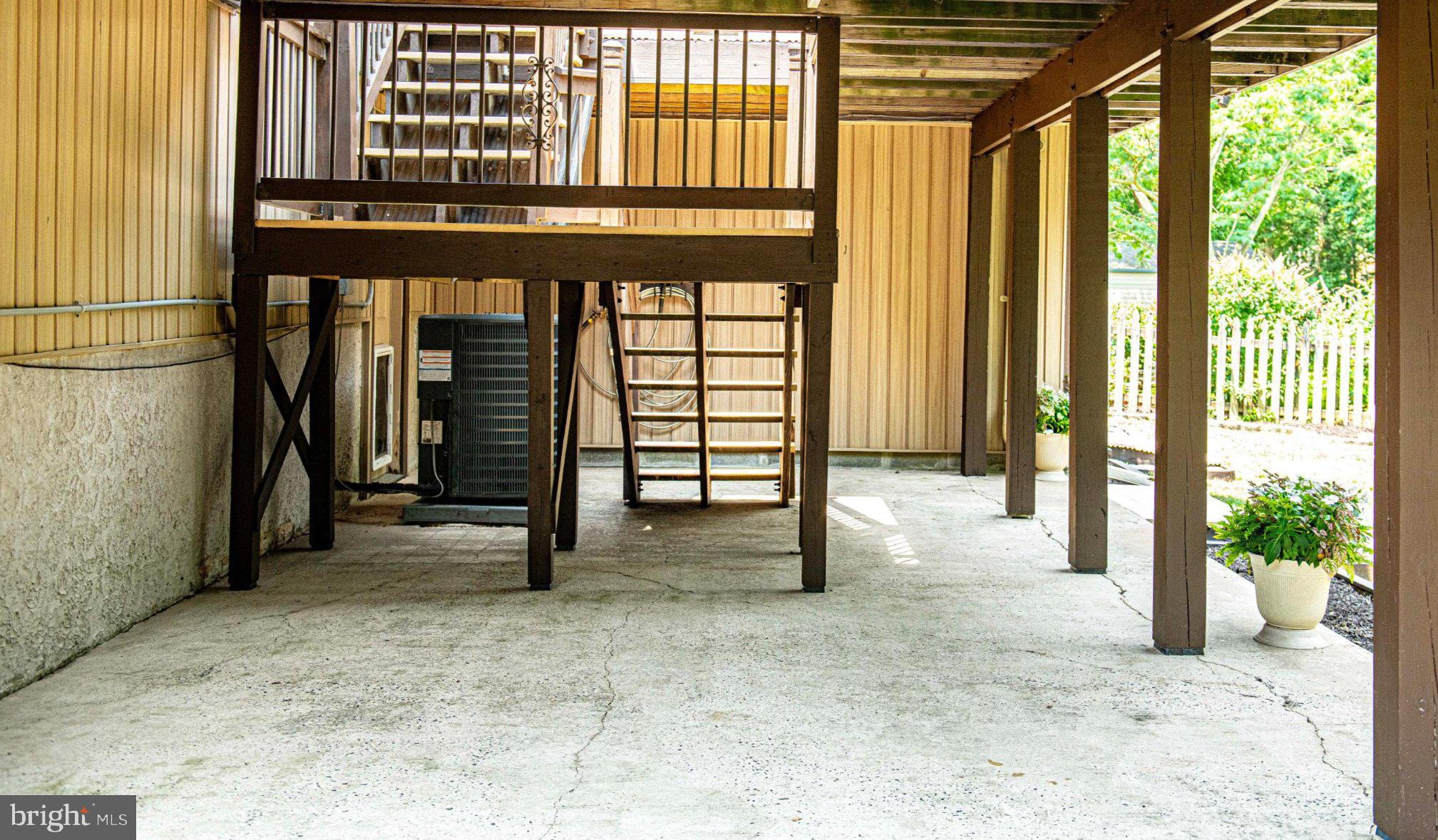 SUE CREEK LANDING - Residential