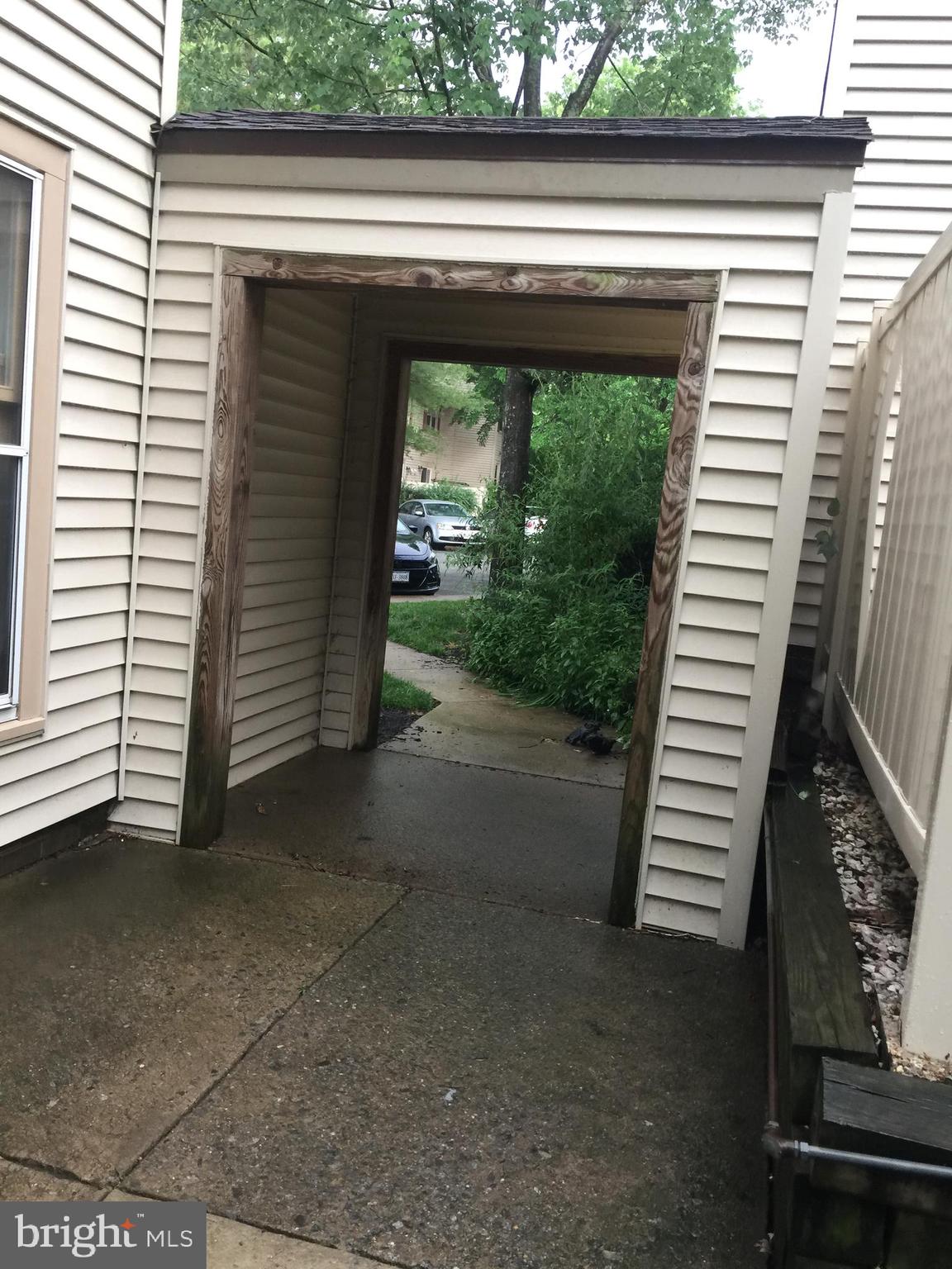 LAKE RIDGE - Residential Lease