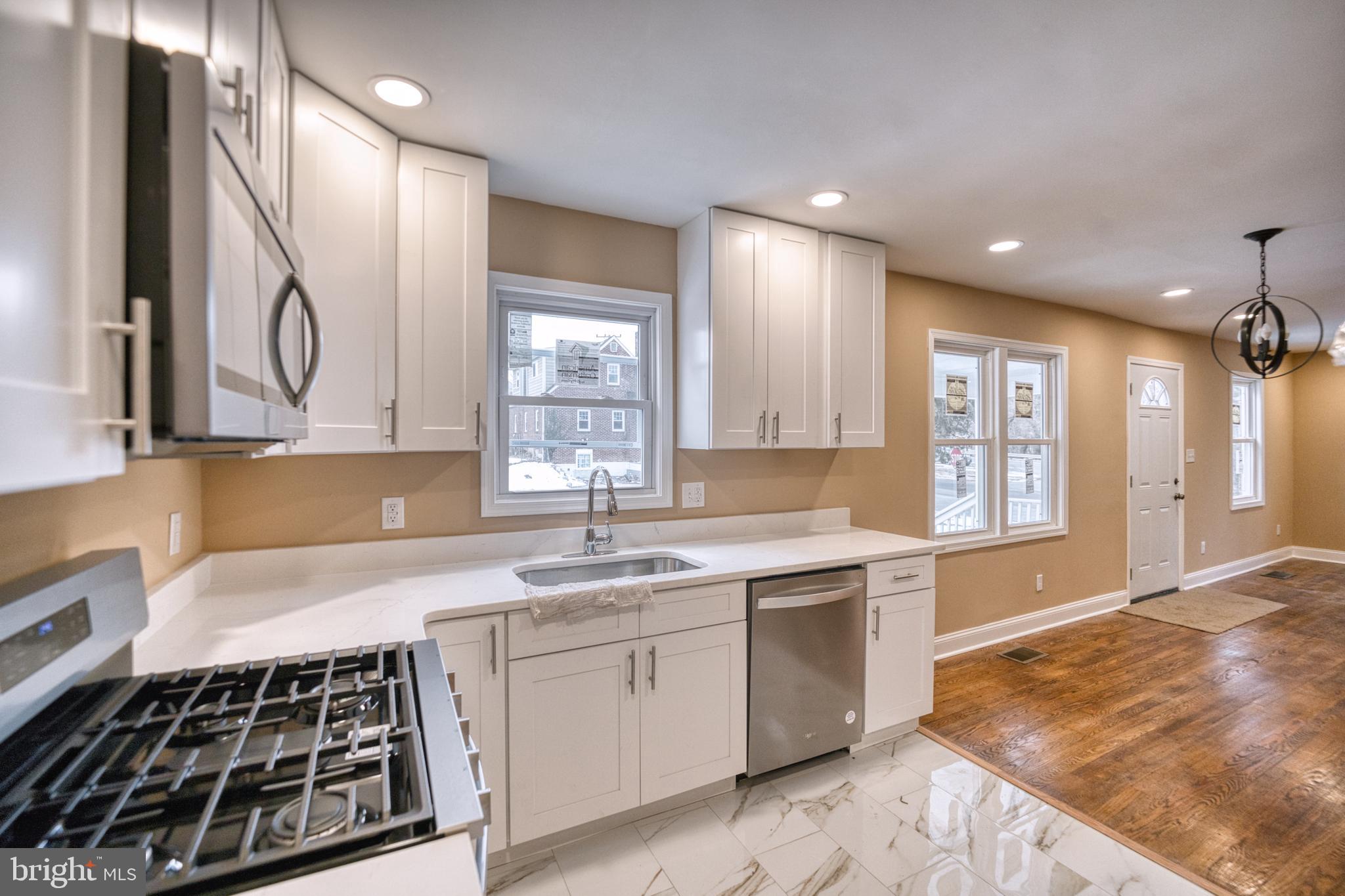 RIVERDALE PARK - Residential