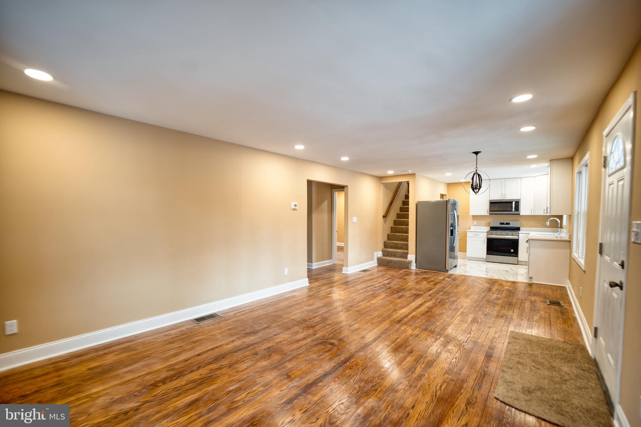 RIVERDALE PARK - Residential
