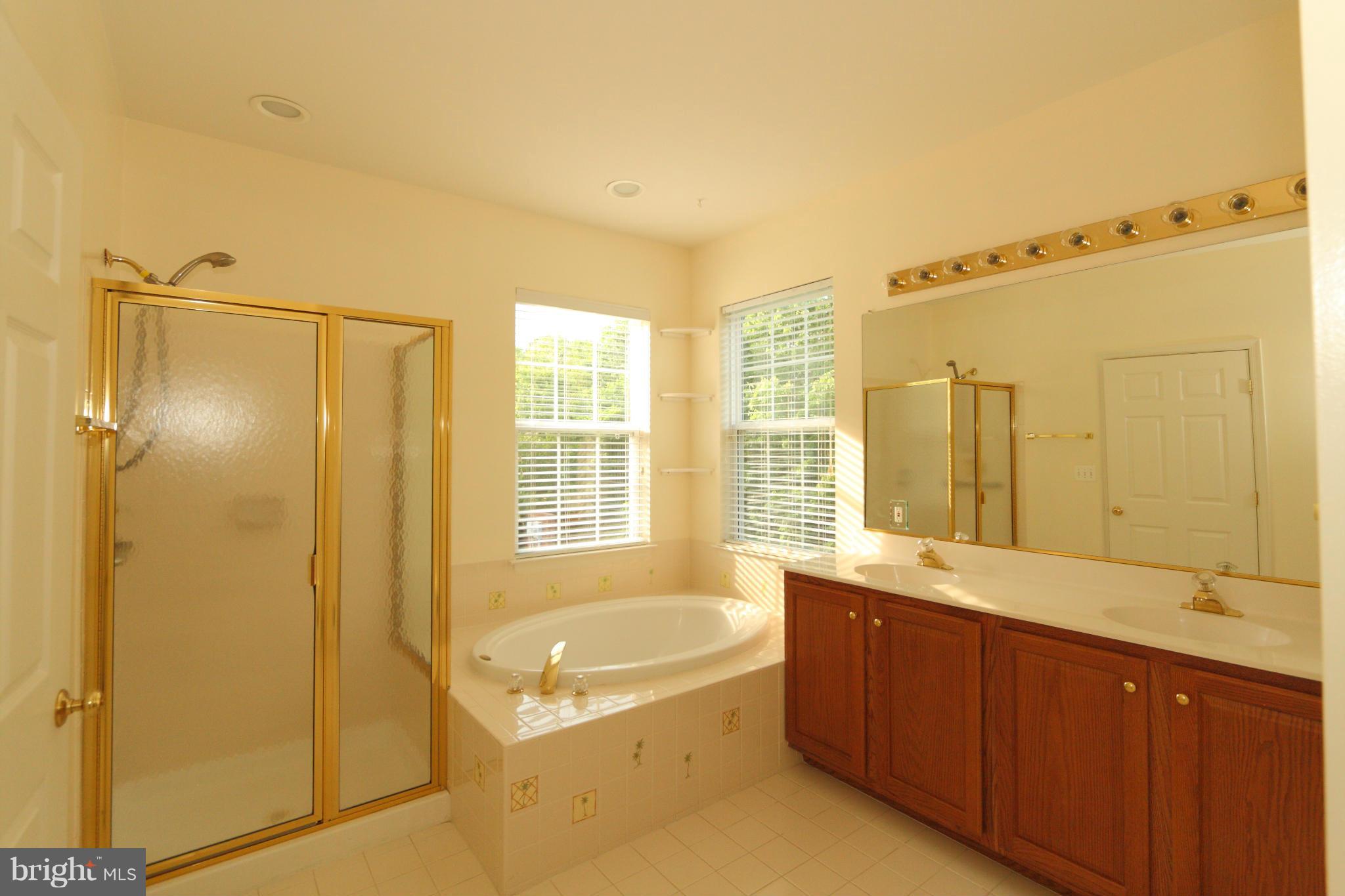 SUMNER LAKE - Residential