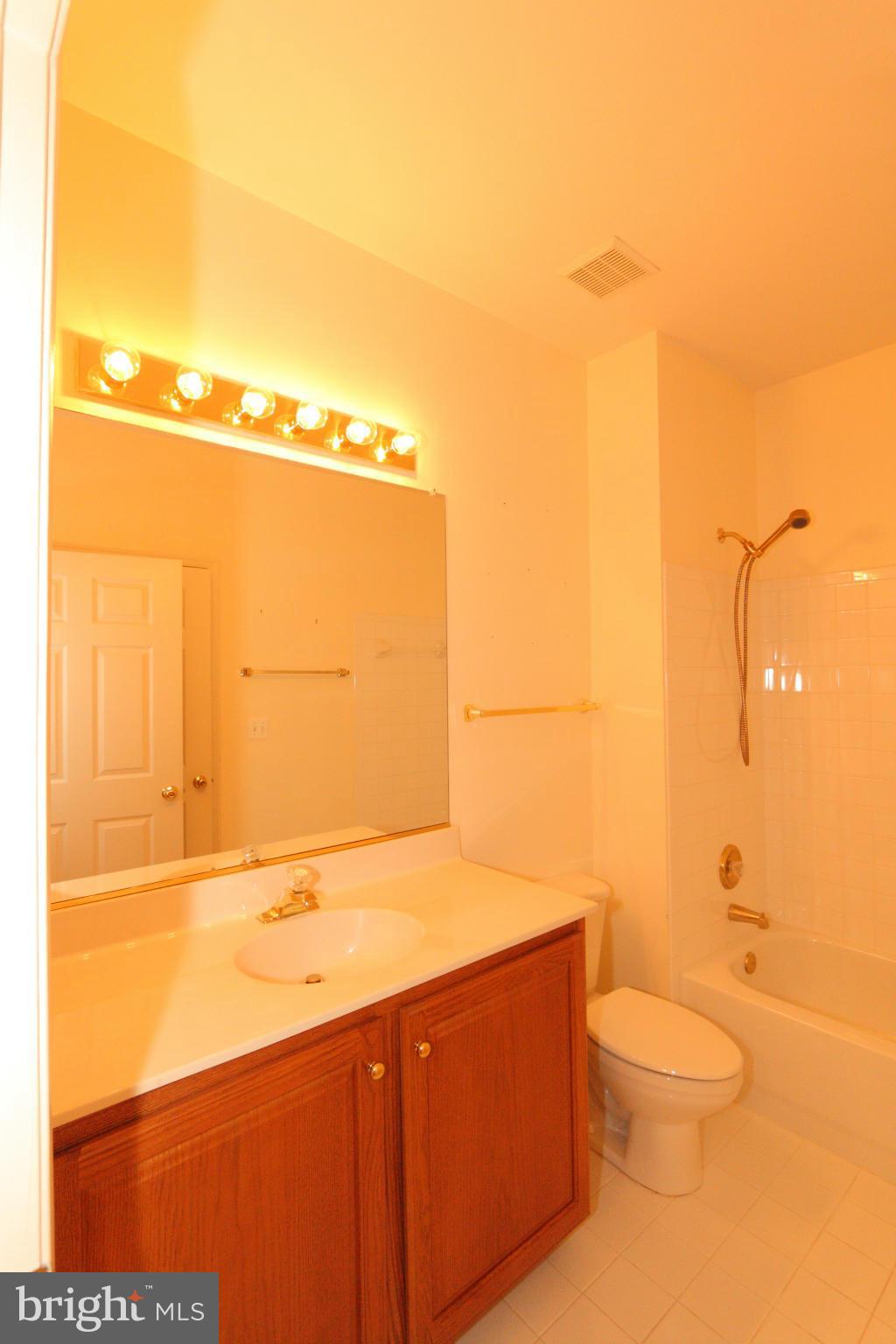 SUMNER LAKE - Residential