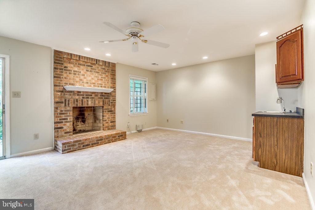 ARLINGTON - Residential Lease