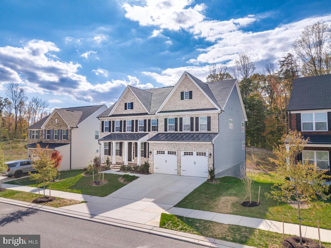 SOUTH LAKE - Residential