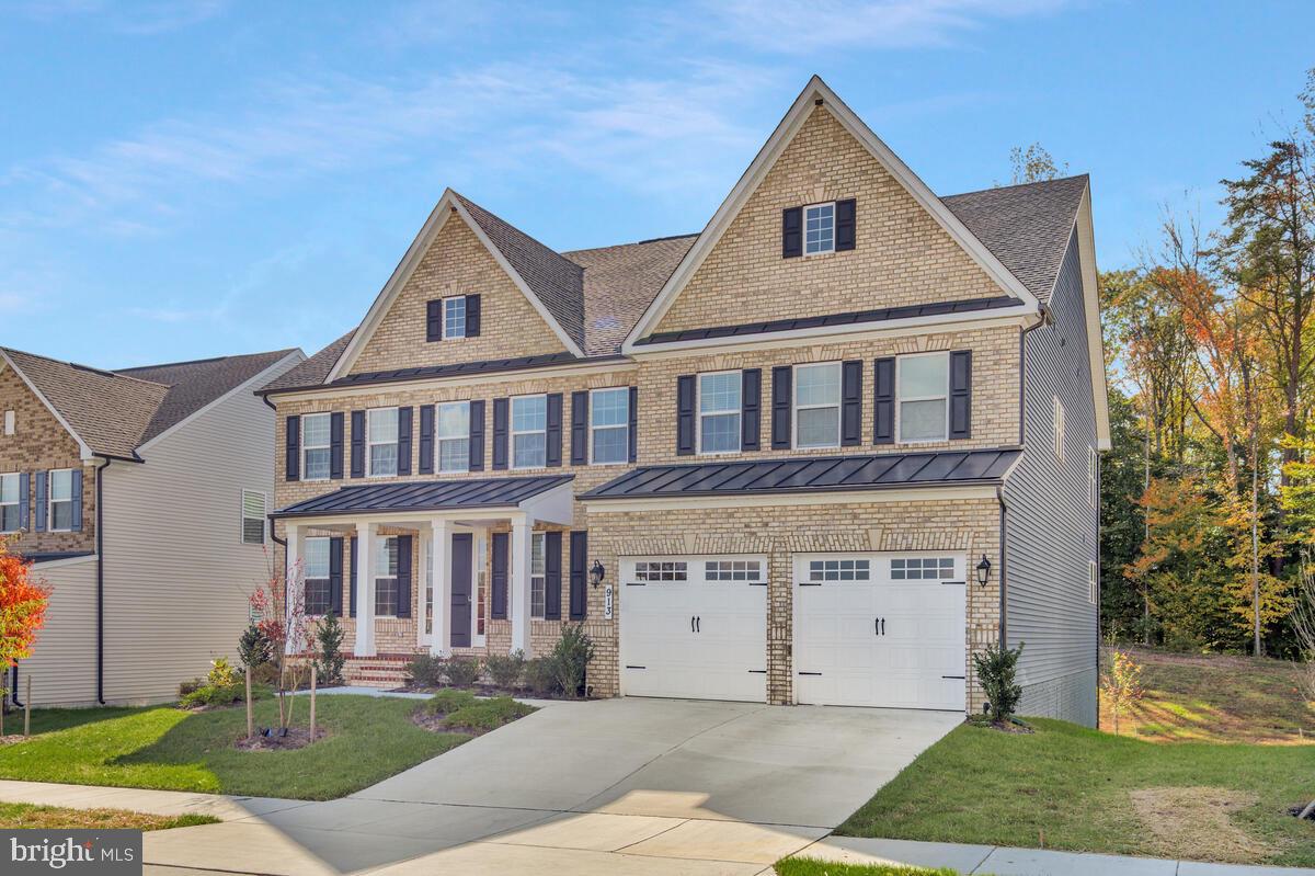 SOUTH LAKE - Residential