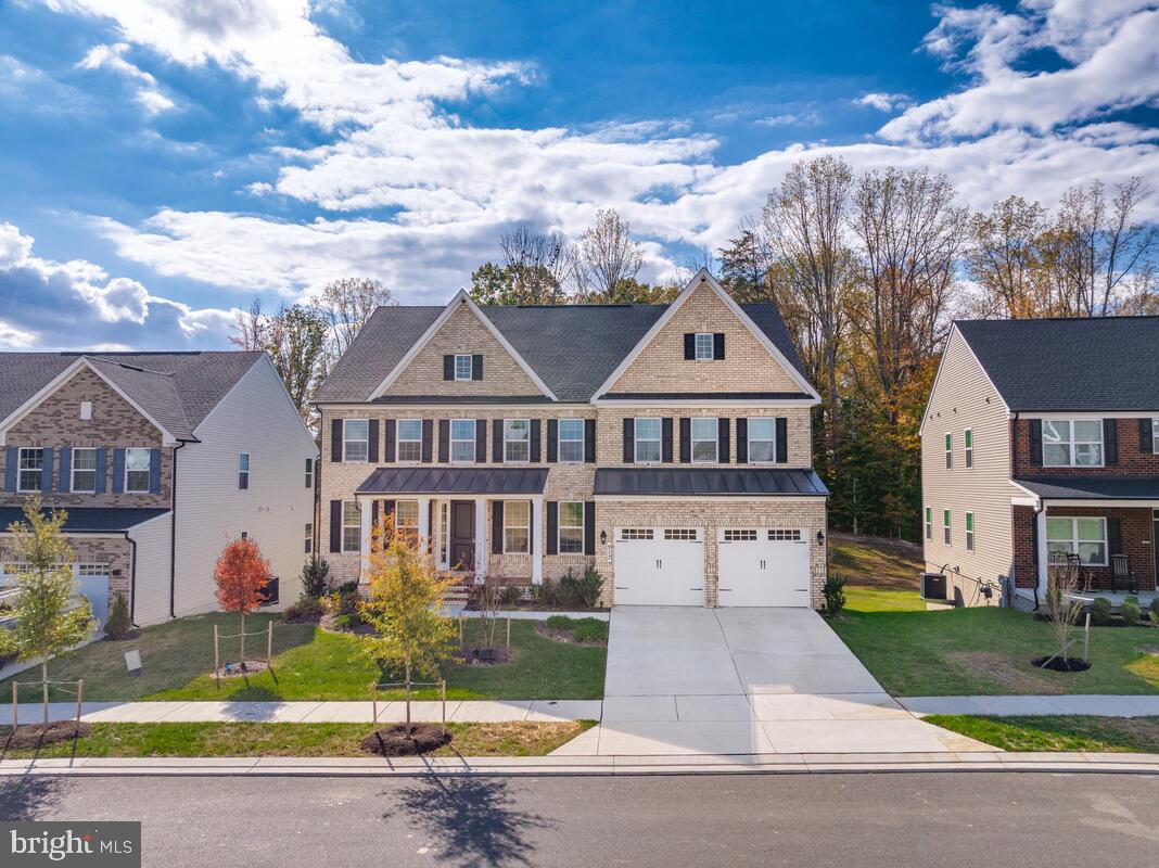 SOUTH LAKE - Residential