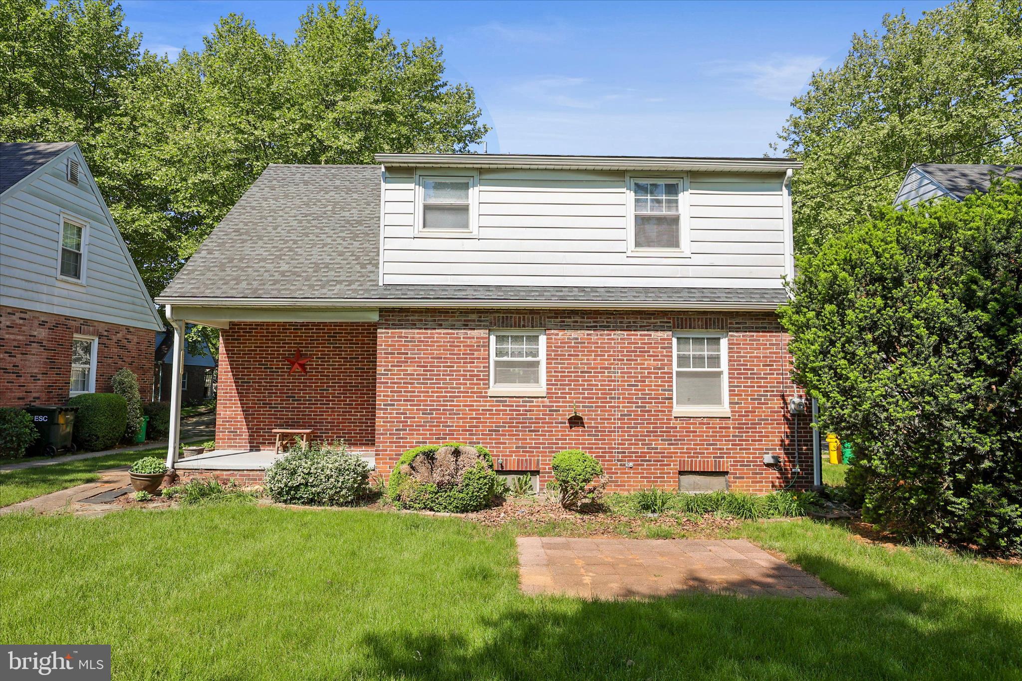YORKTOWNE HOMES - Residential
