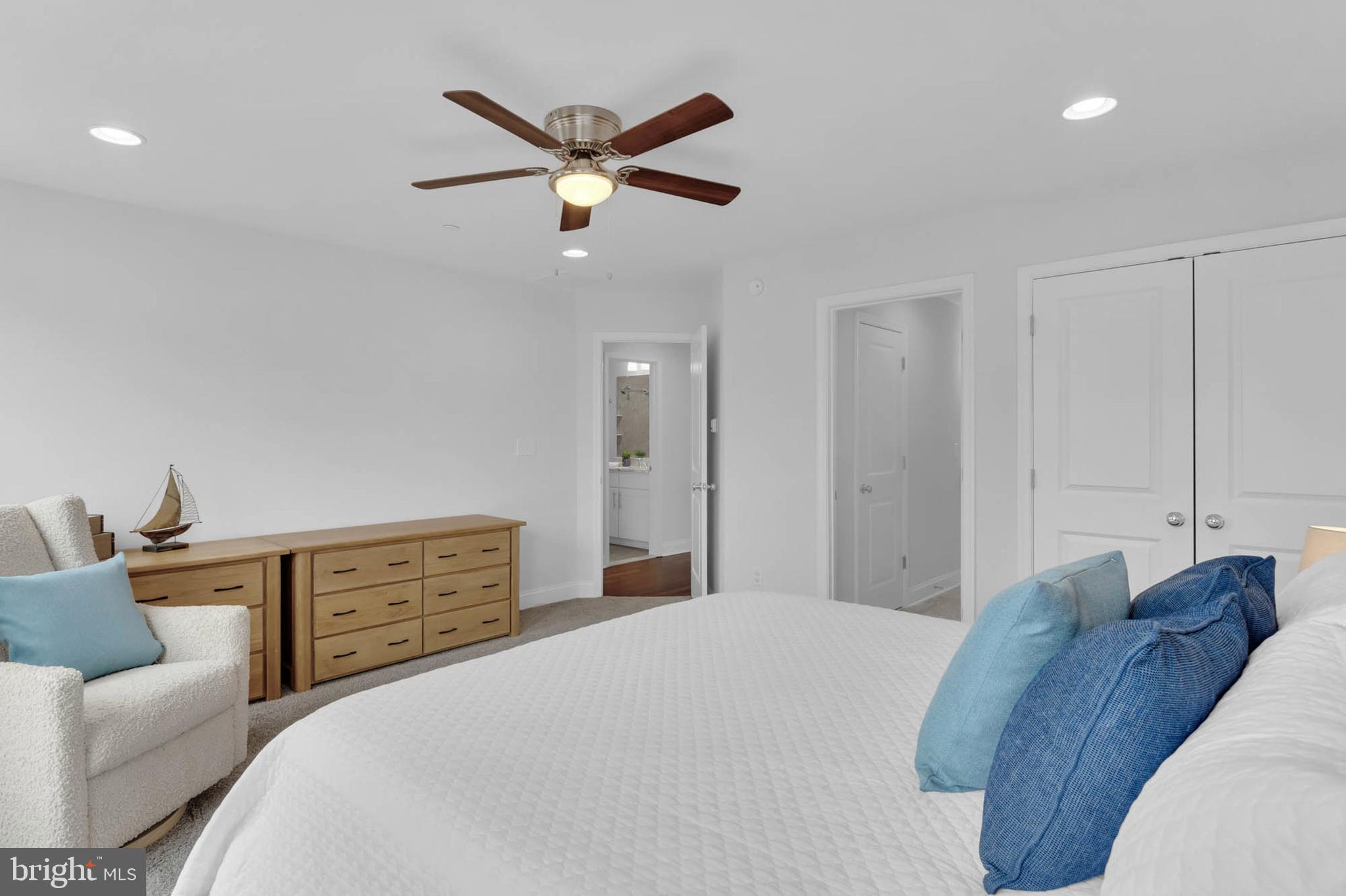 RIVIERA BEACH - Residential