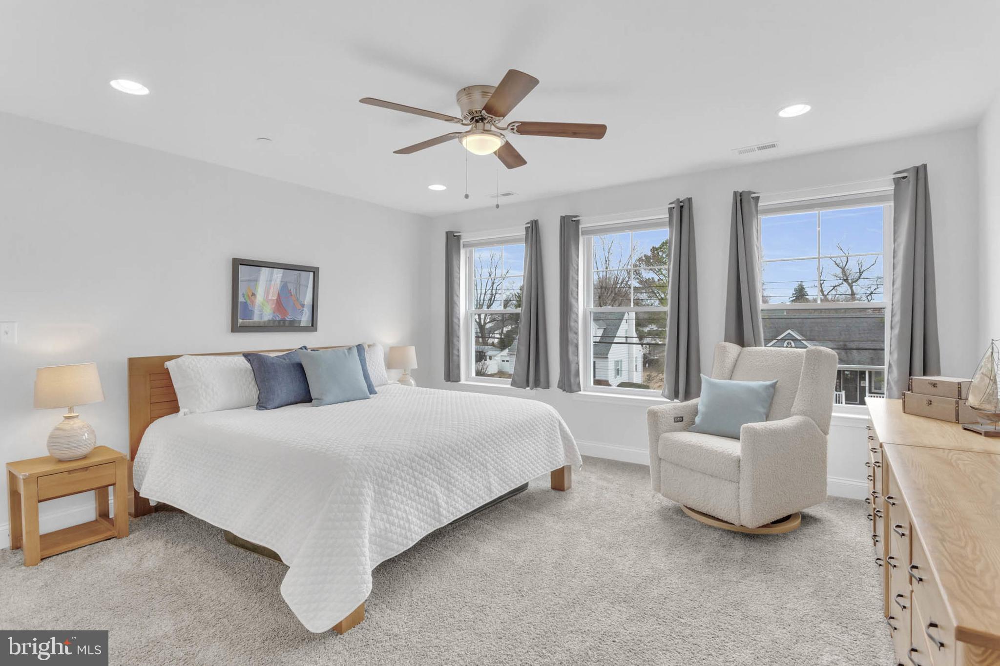 RIVIERA BEACH - Residential