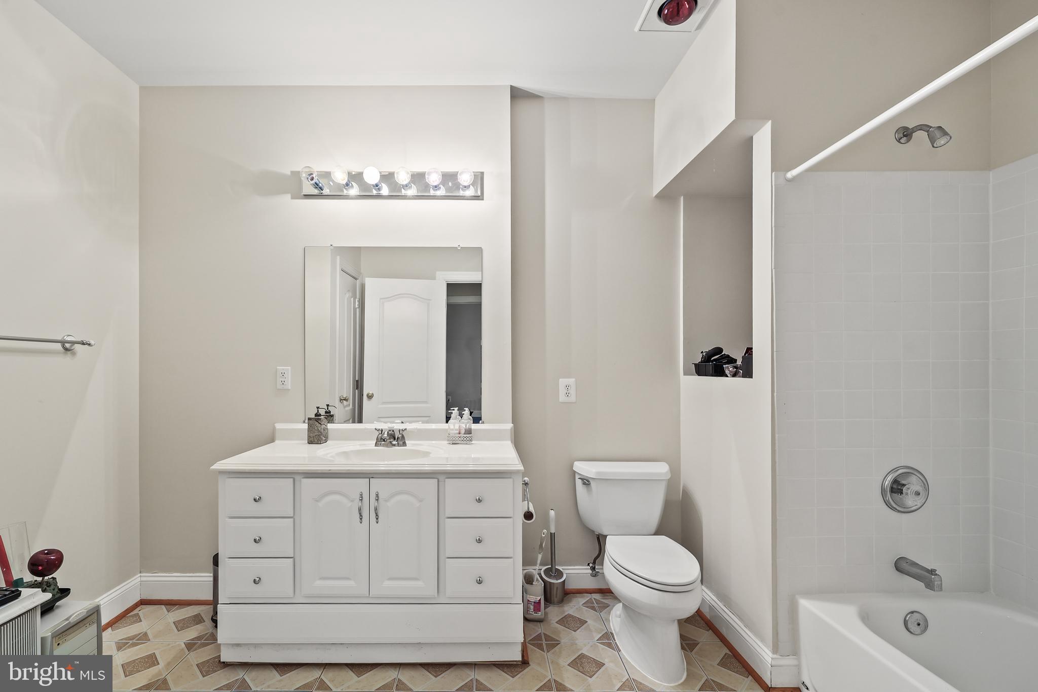 SHENSTONE - Residential