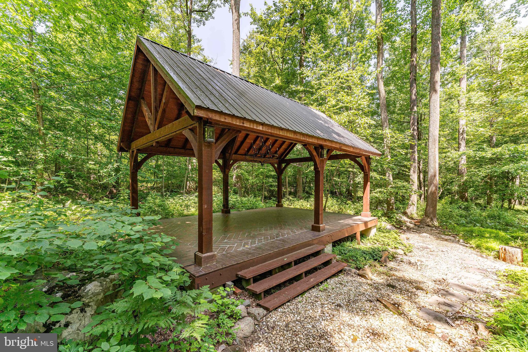 FOX RUN - Residential