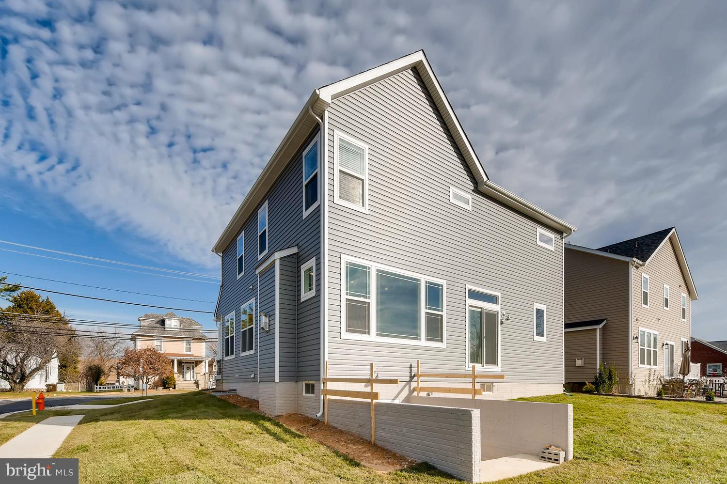 RIDGE VIEW - Residential