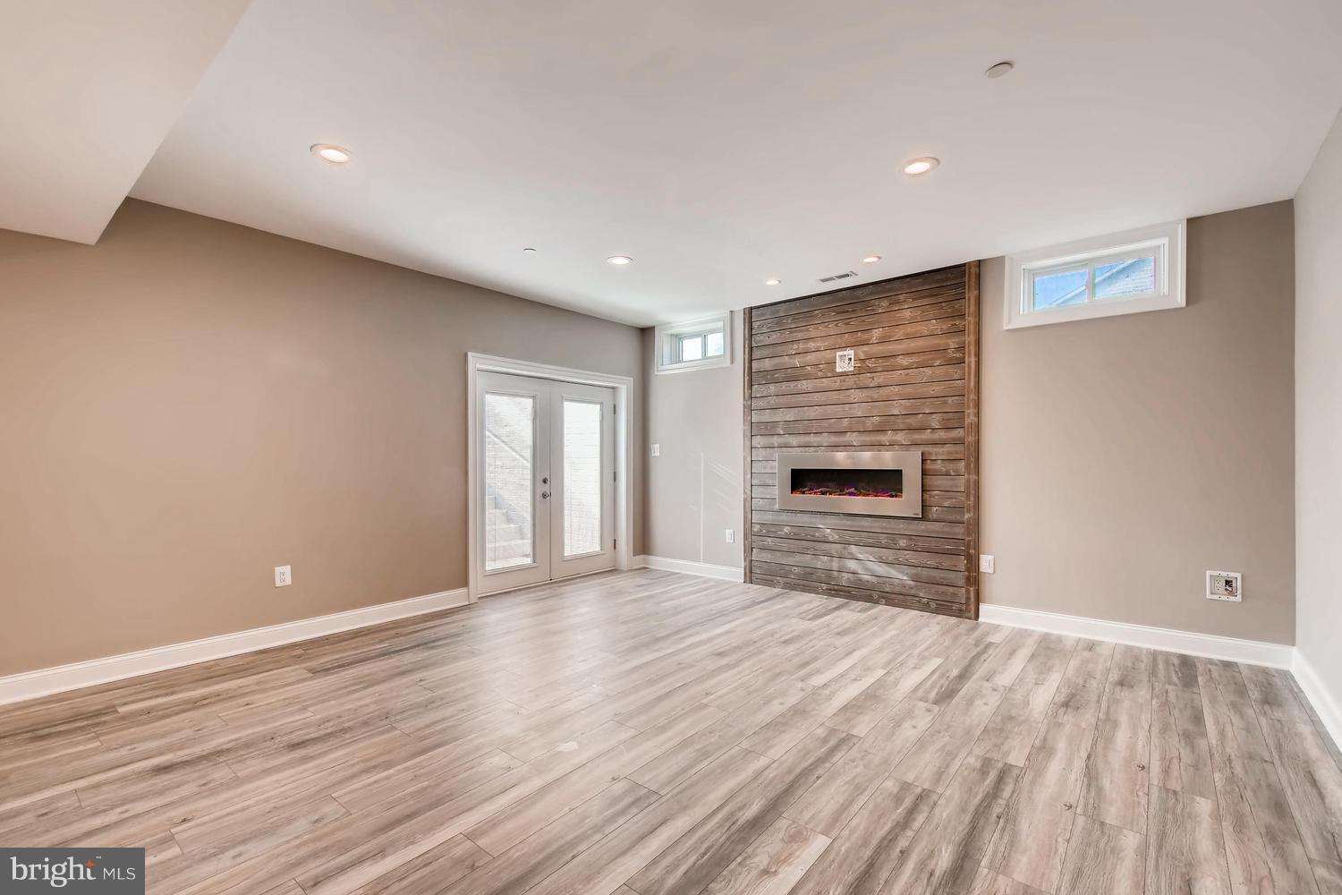 RIDGE VIEW - Residential