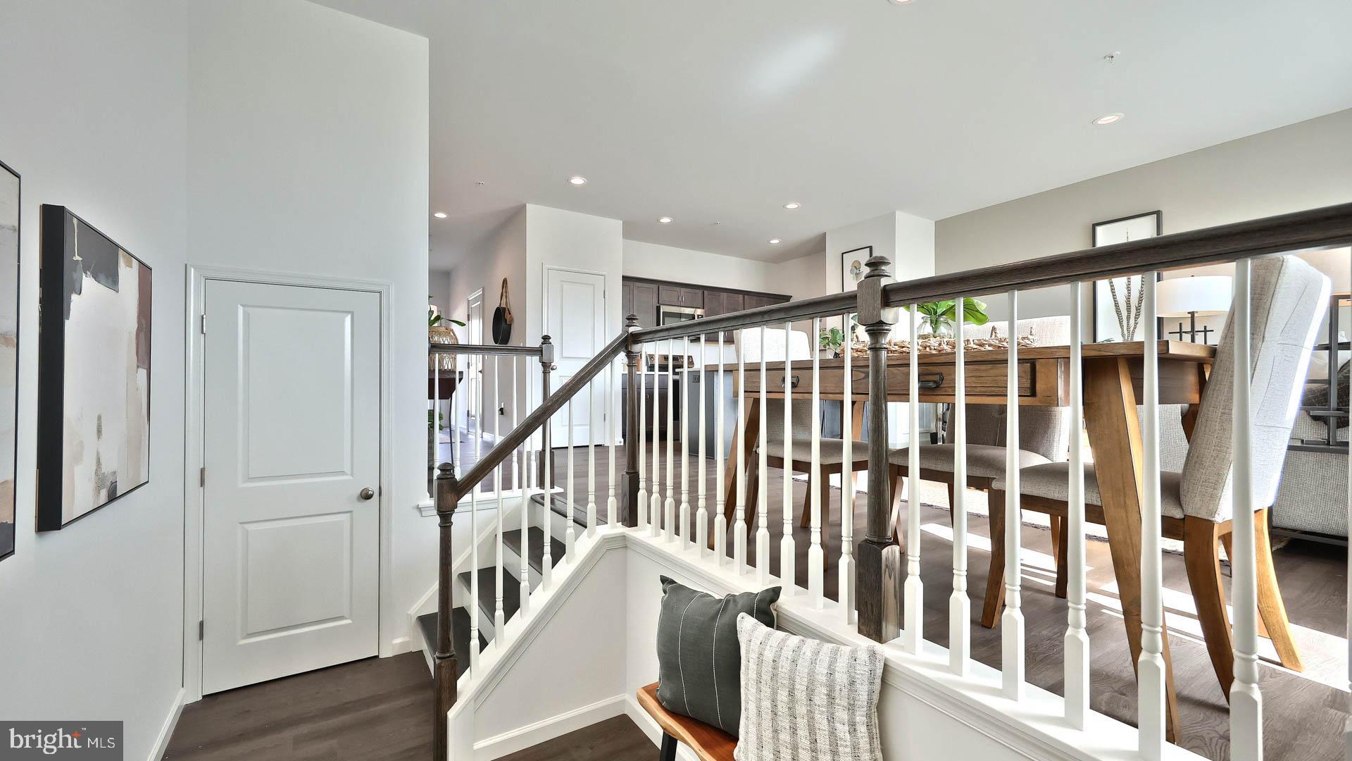 MERIDIAN HEIGHTS - Residential