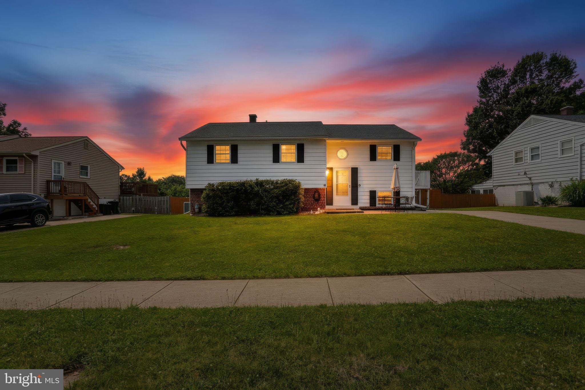 SUBURBIA - Residential