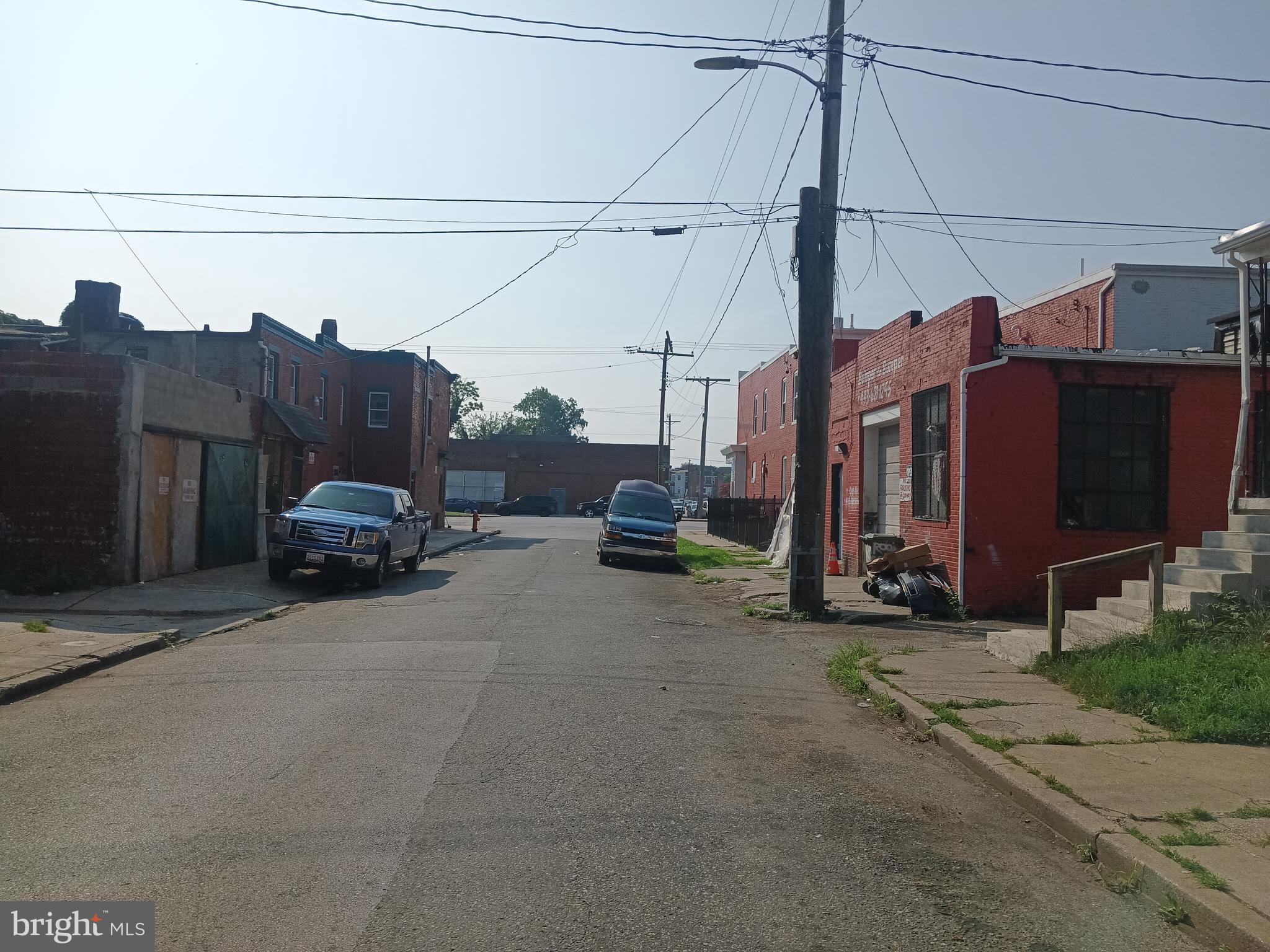 WOODMERE - Residential
