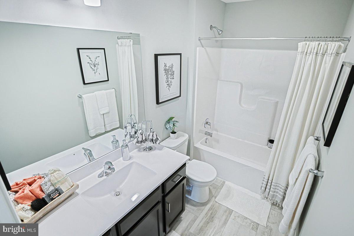DEERFIELD ESTATES - Residential
