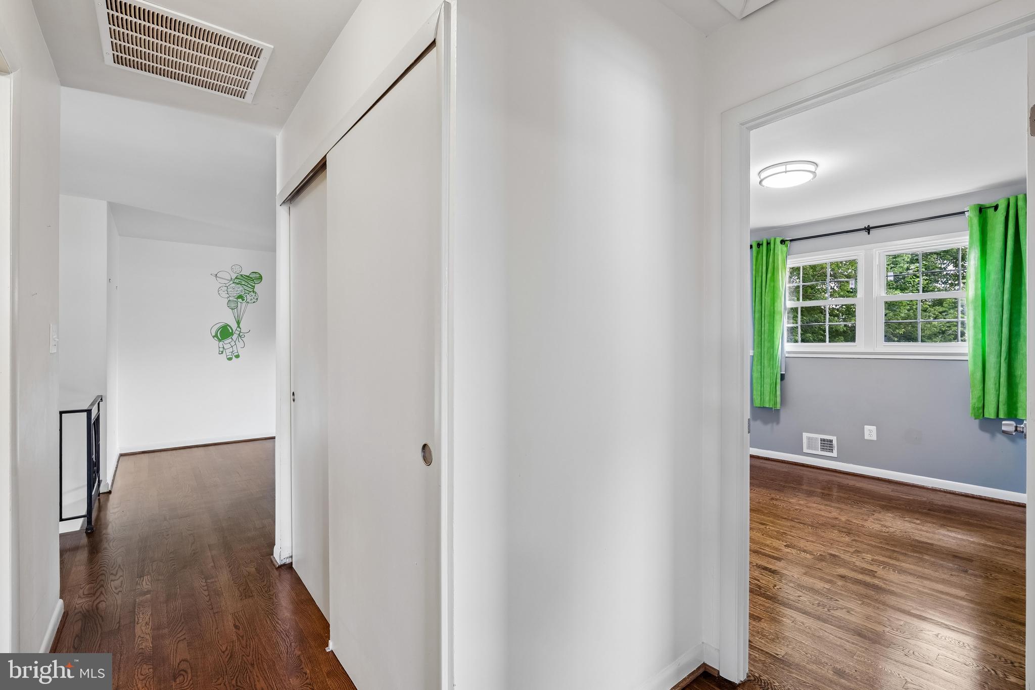 FOXHALL - Residential