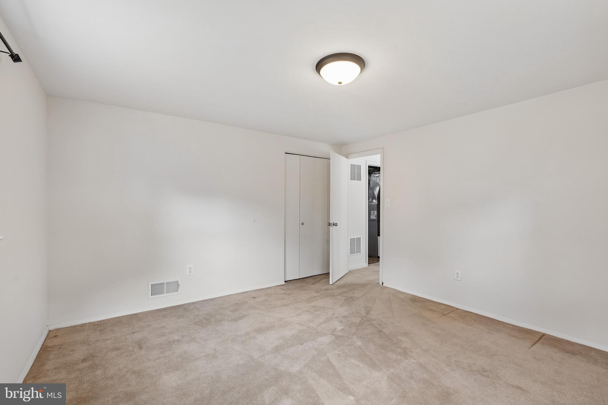 FOXHALL - Residential