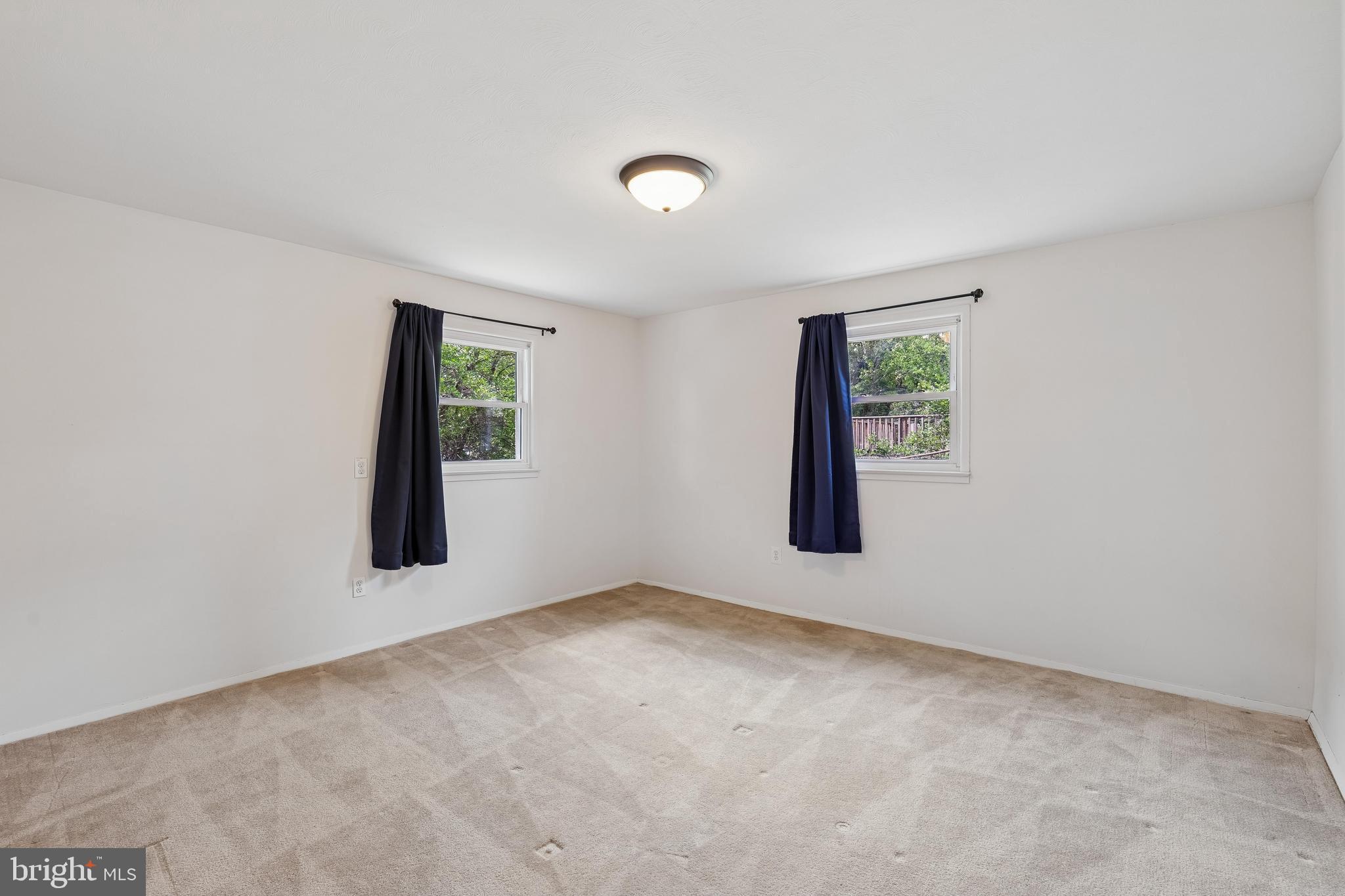 FOXHALL - Residential
