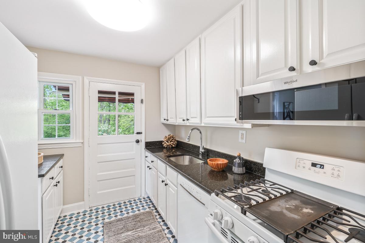 CLAREMONT - Residential