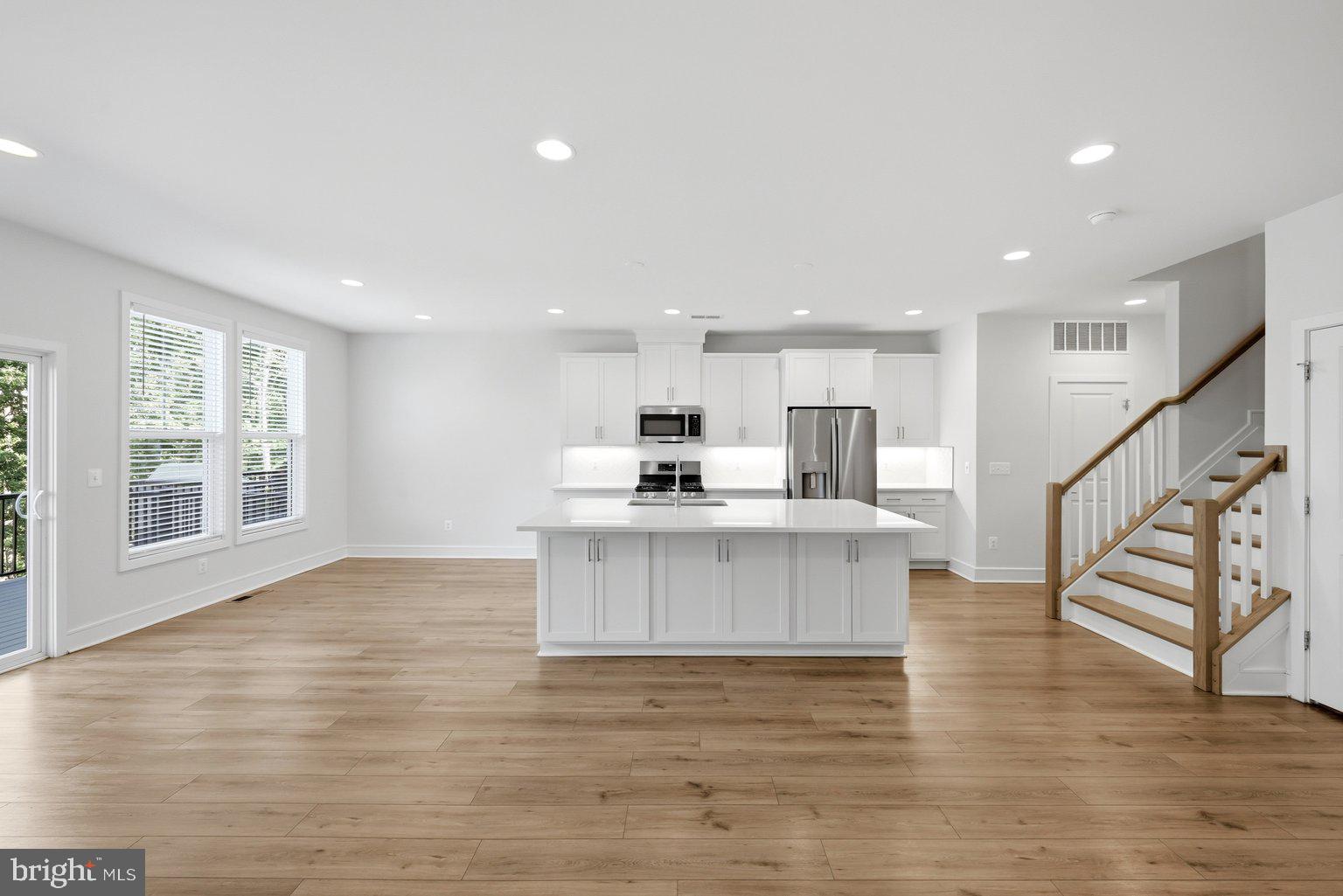 LAKE FREDERICK - Residential