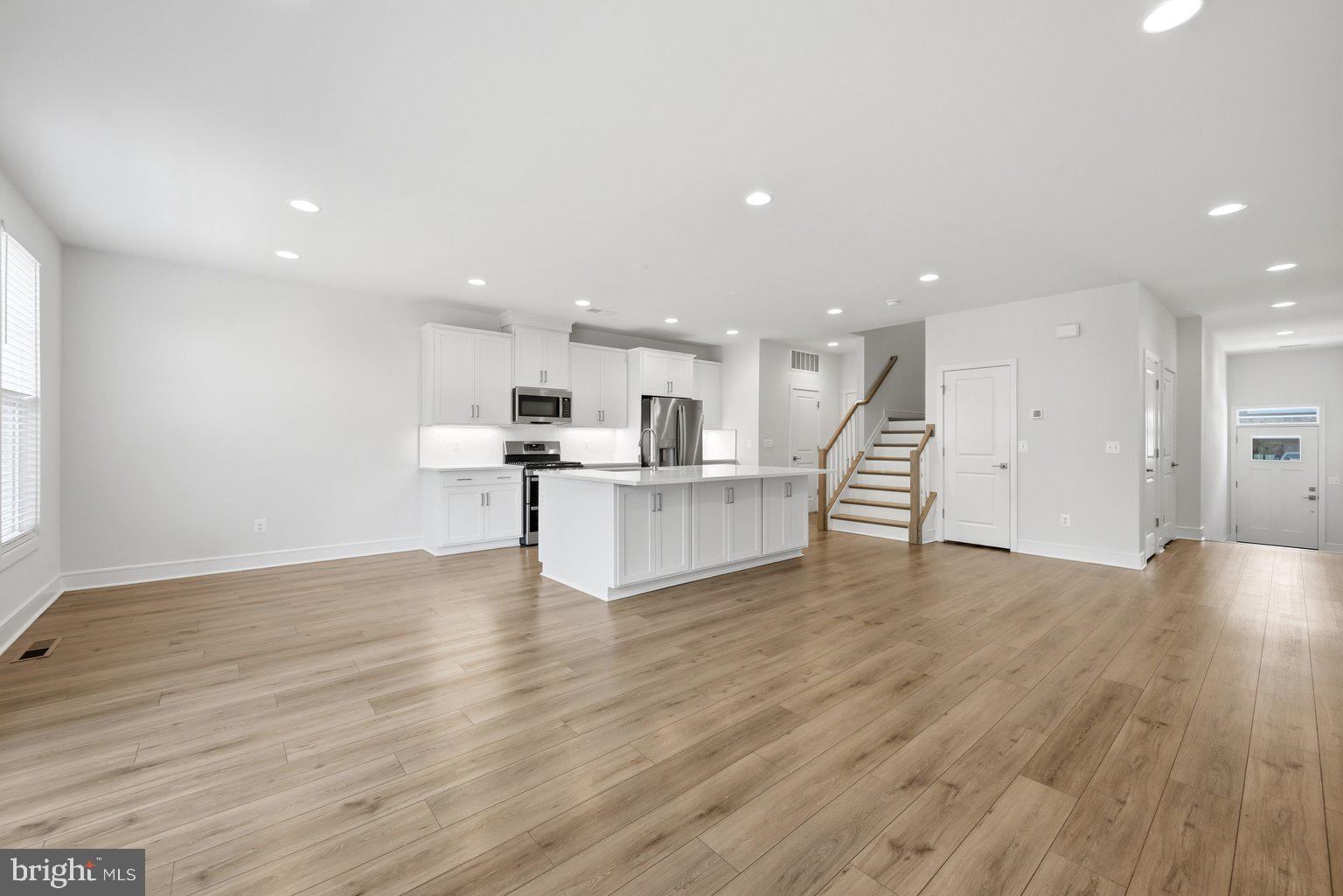 LAKE FREDERICK - Residential