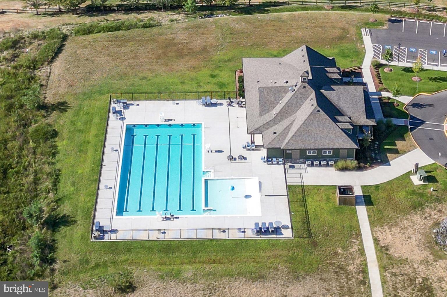 LAKE FREDERICK - Residential