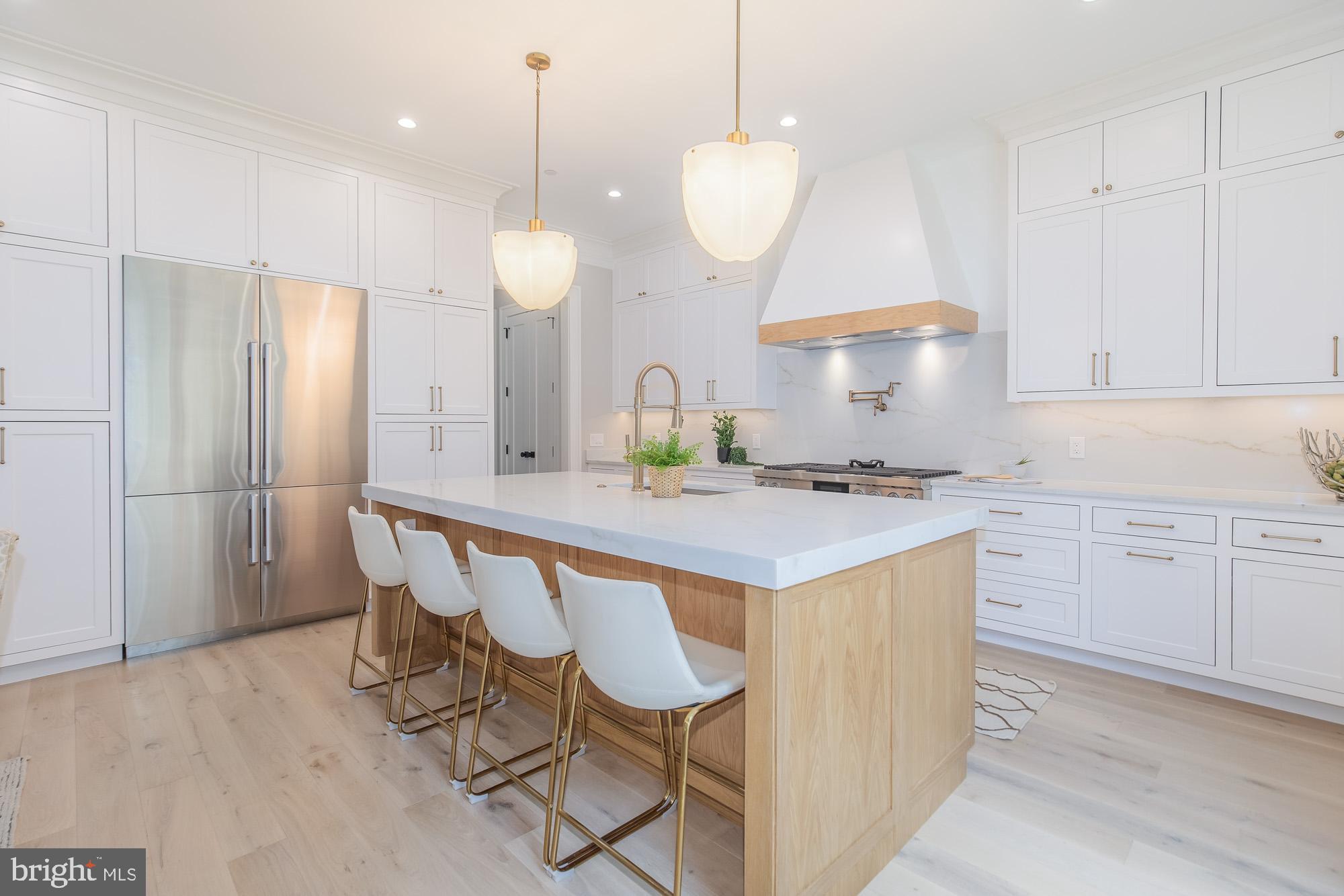 ALTA VISTA - Residential