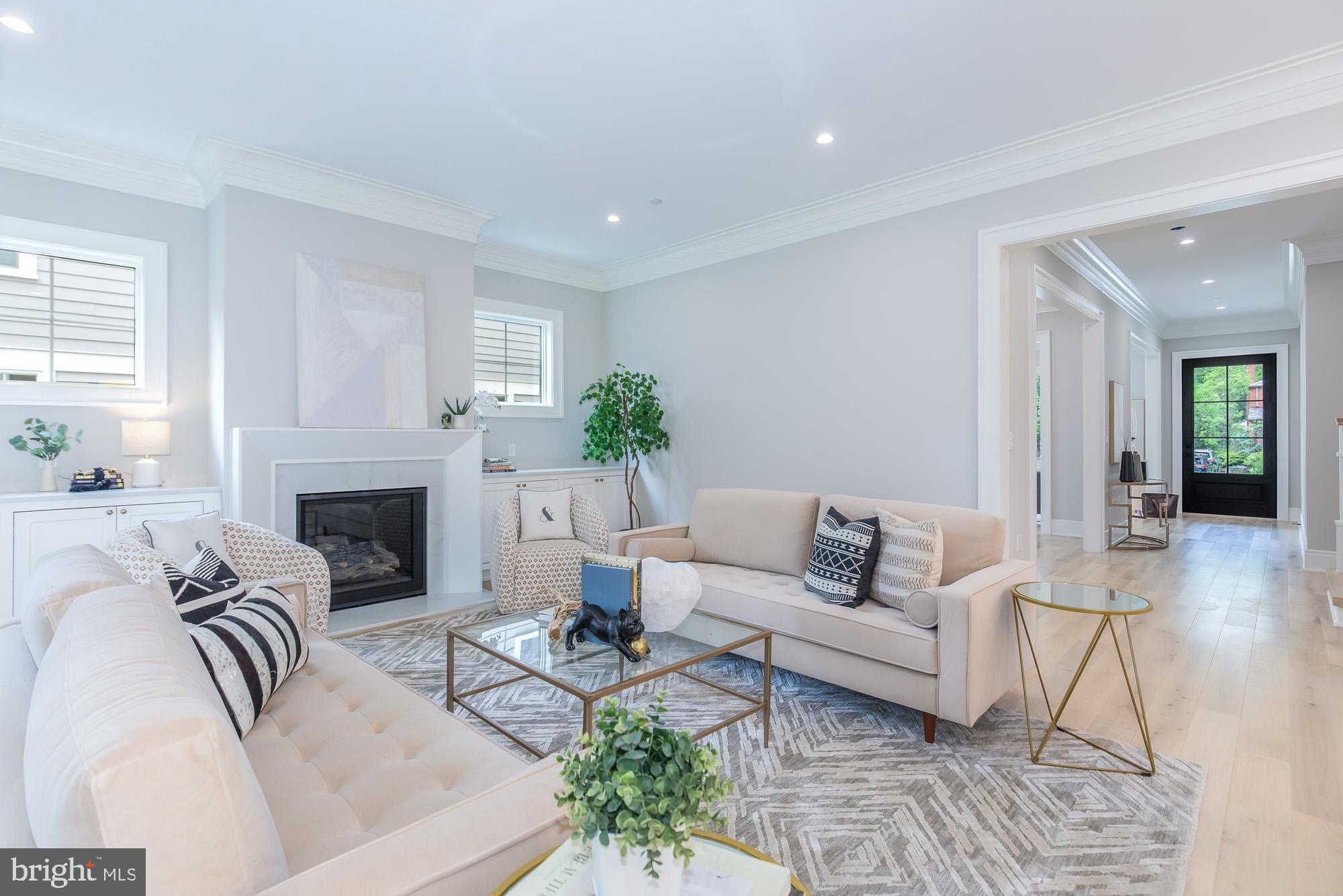 ALTA VISTA - Residential