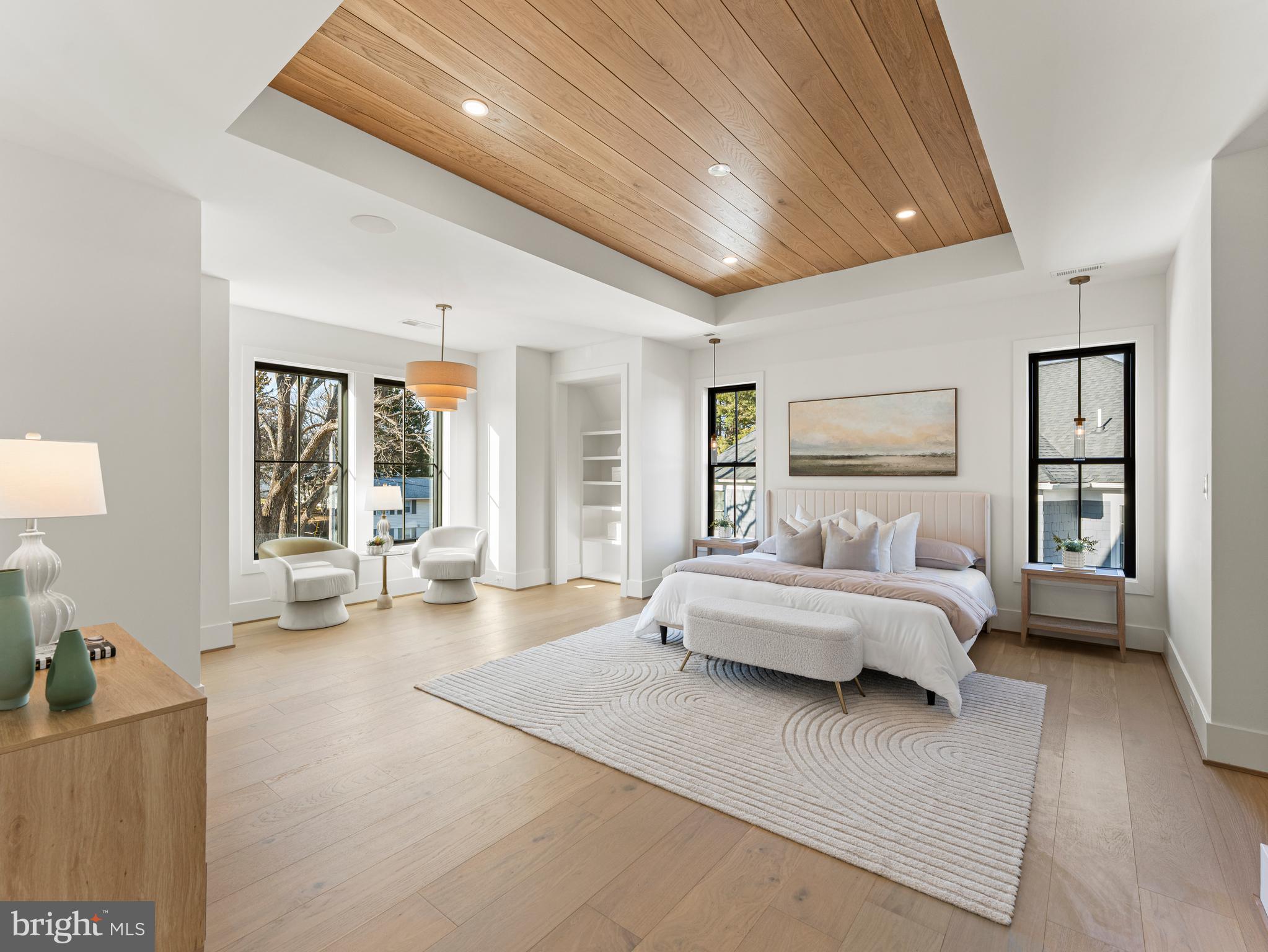 VIENNA WOODS - Residential