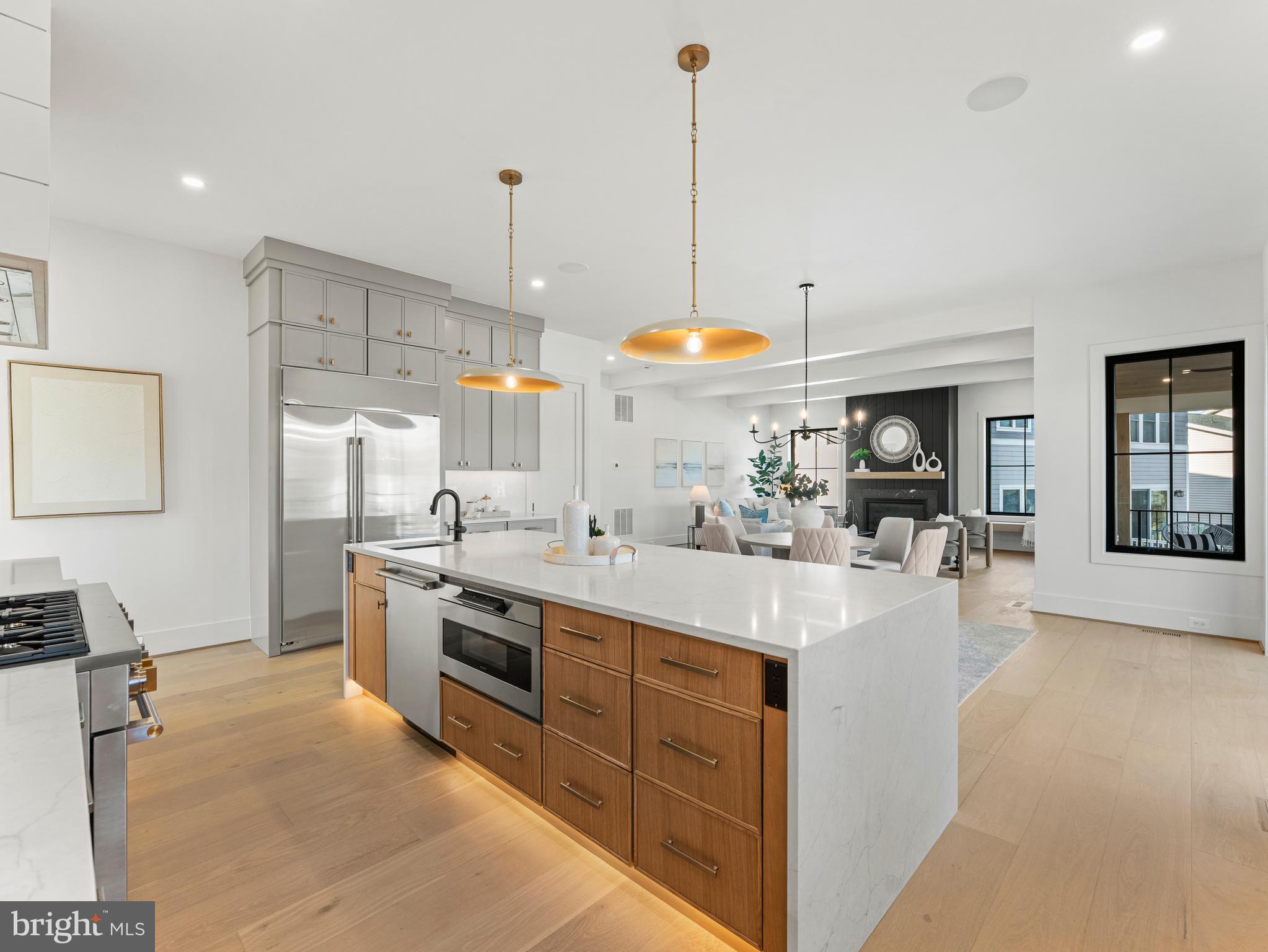 VIENNA WOODS - Residential