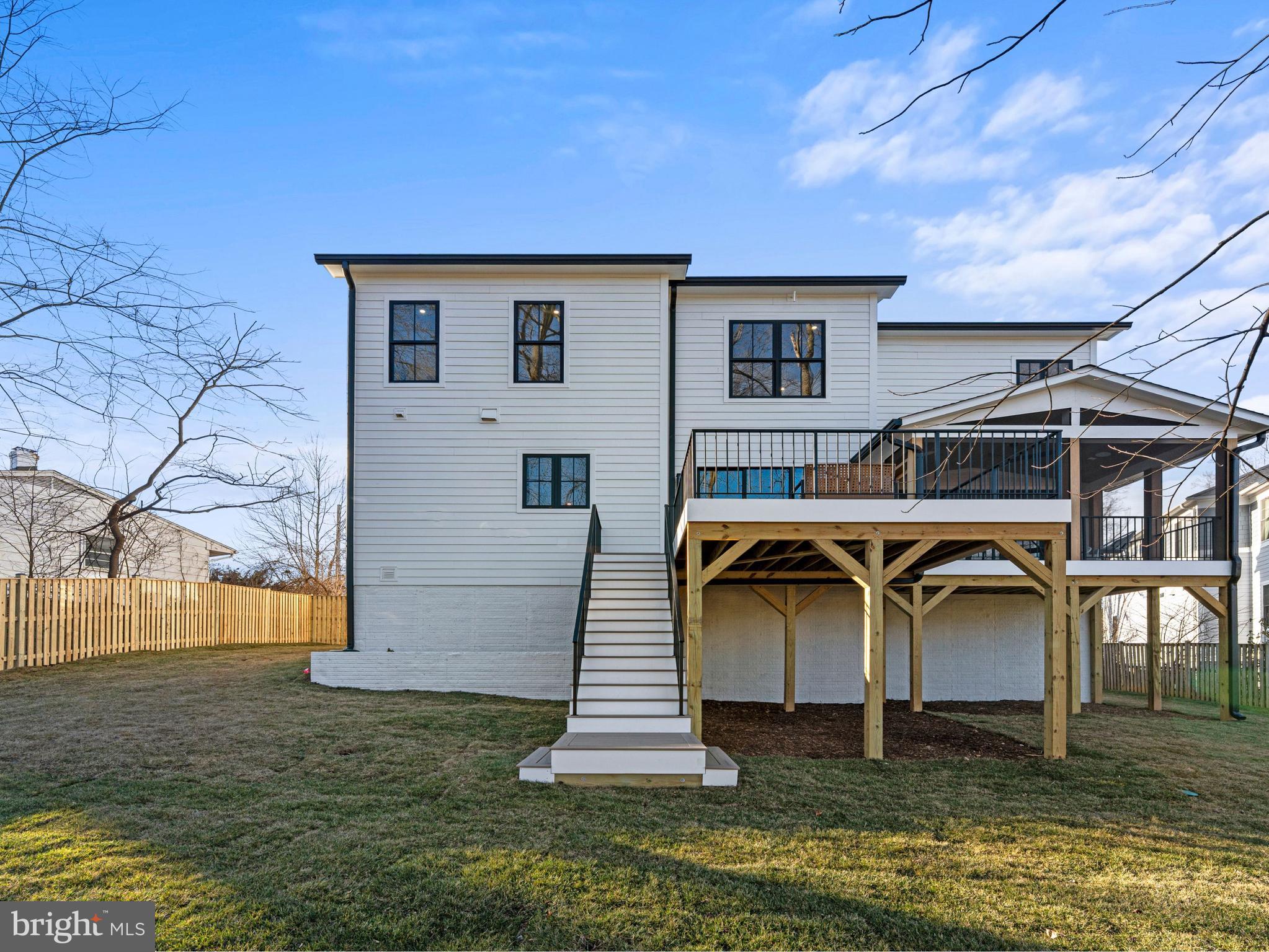 VIENNA WOODS - Residential