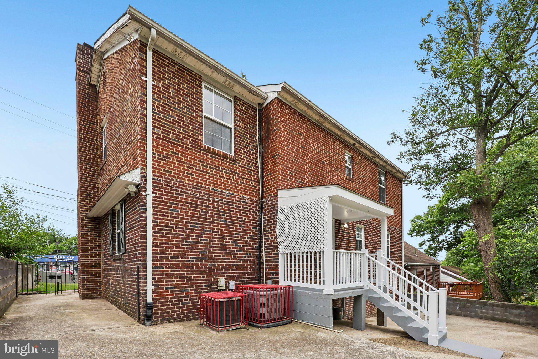 TAKOMA PARK - Residential