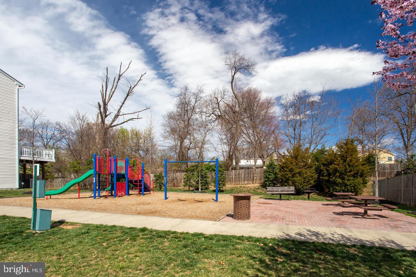FEATHERSTONE STATION CONDOMINIUMS - Residential Lease