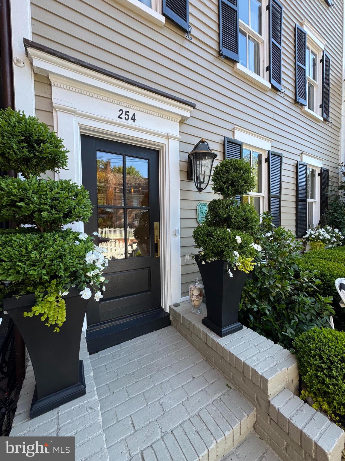 HISTORIC DISTRICT - Residential