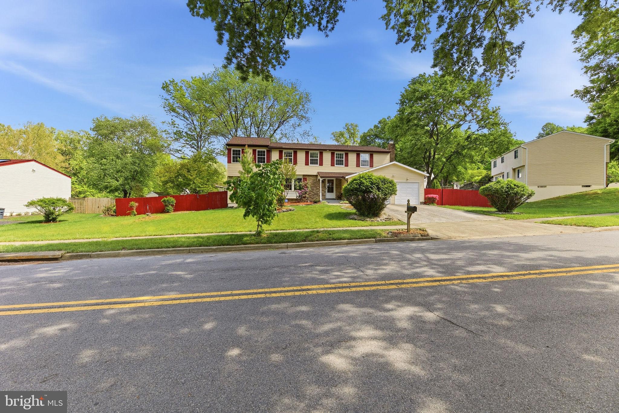 PROSPECT KNOLLS - Residential