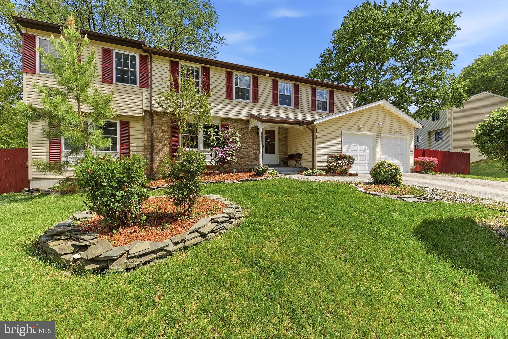 PROSPECT KNOLLS - Residential