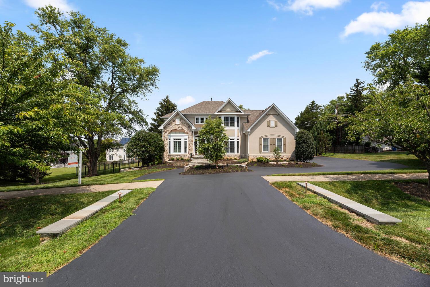 PINEY GLEN VILLAGE - Residential