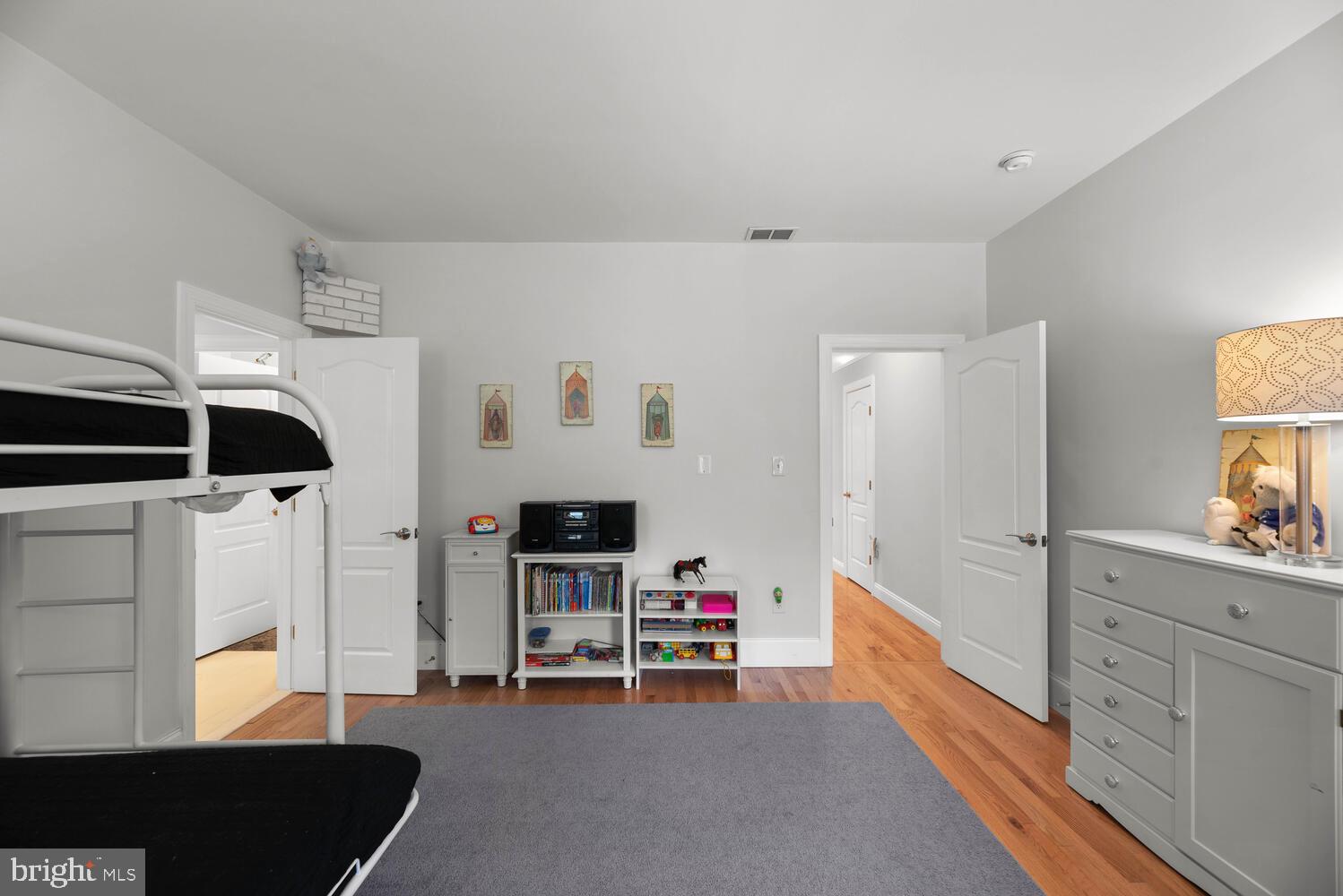 PINEY GLEN VILLAGE - Residential