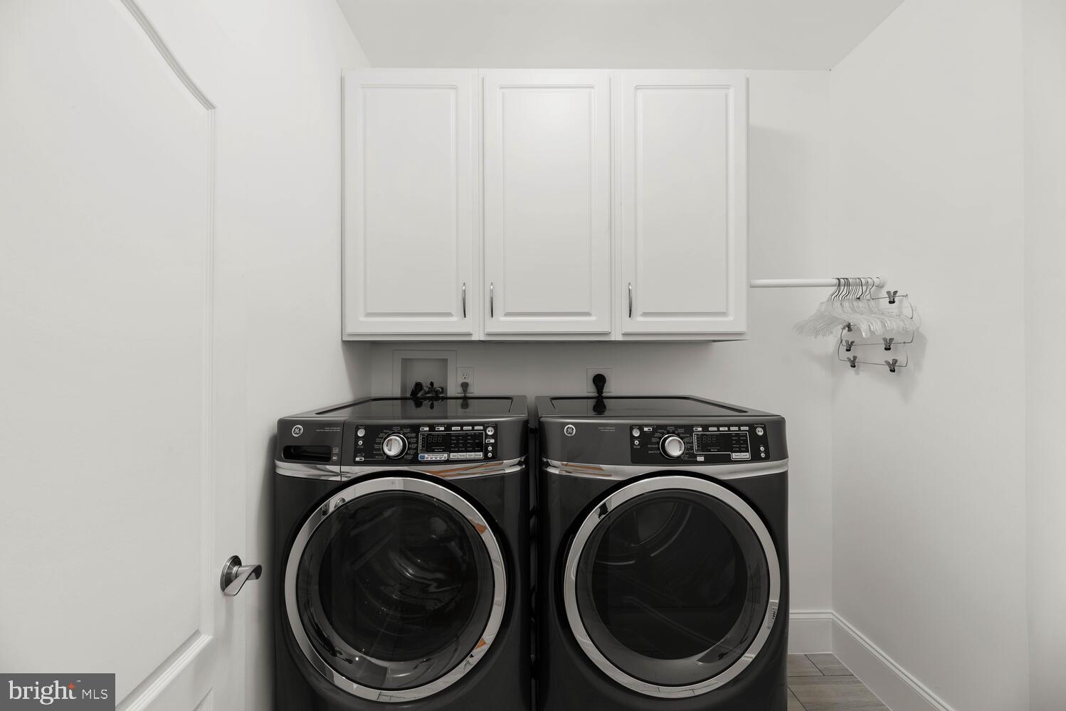 PINEY GLEN VILLAGE - Residential