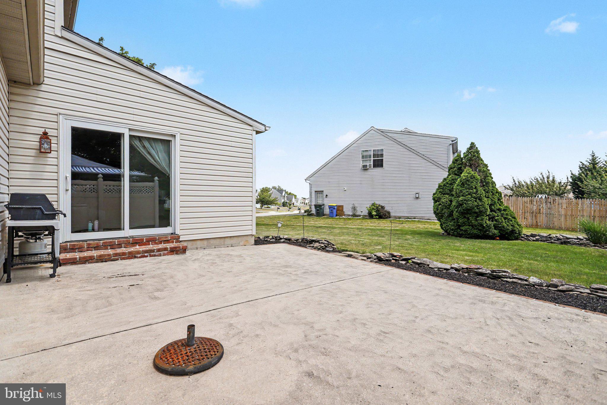 ASHLEY FARMS - Residential