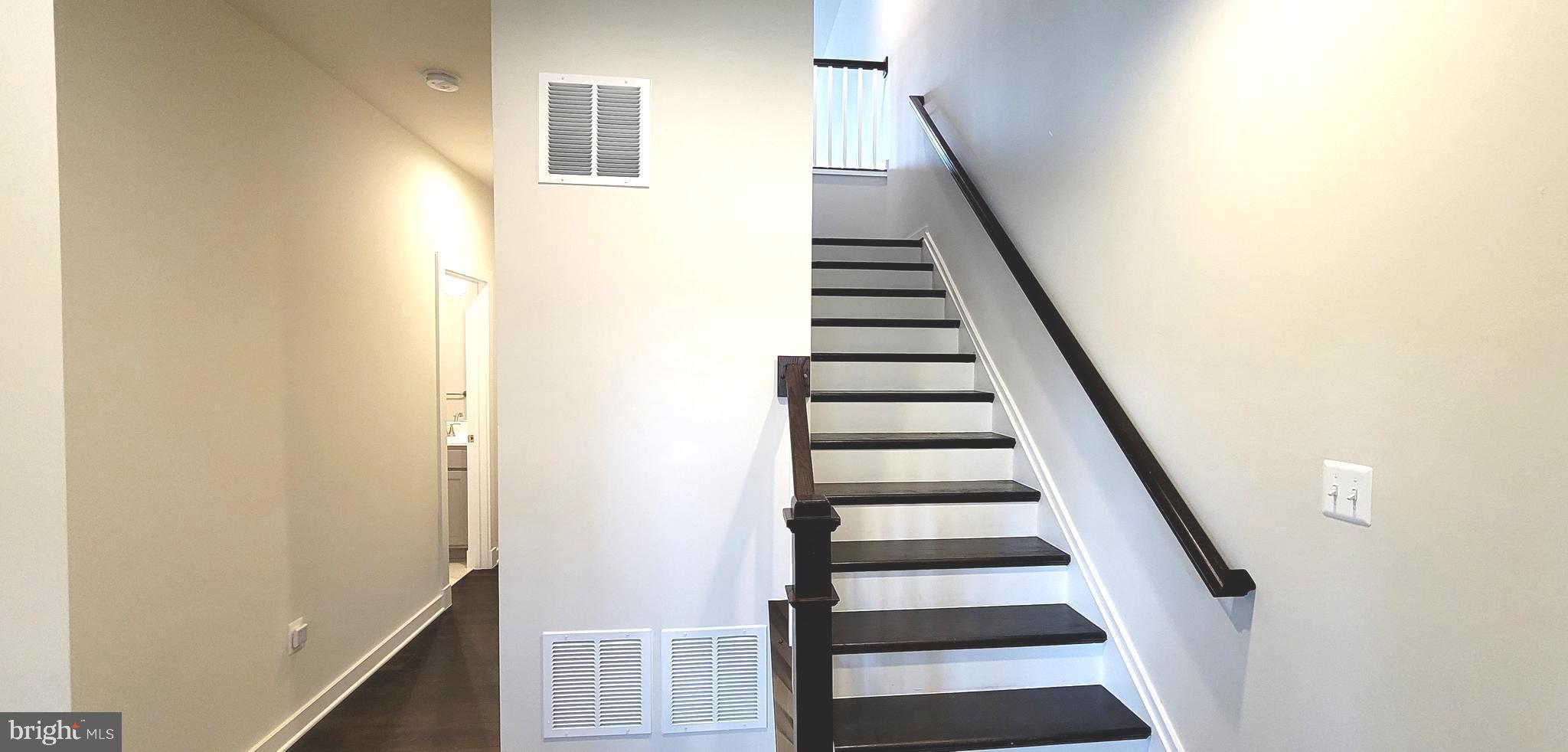 VILLAGES OF URBANA - Residential Lease