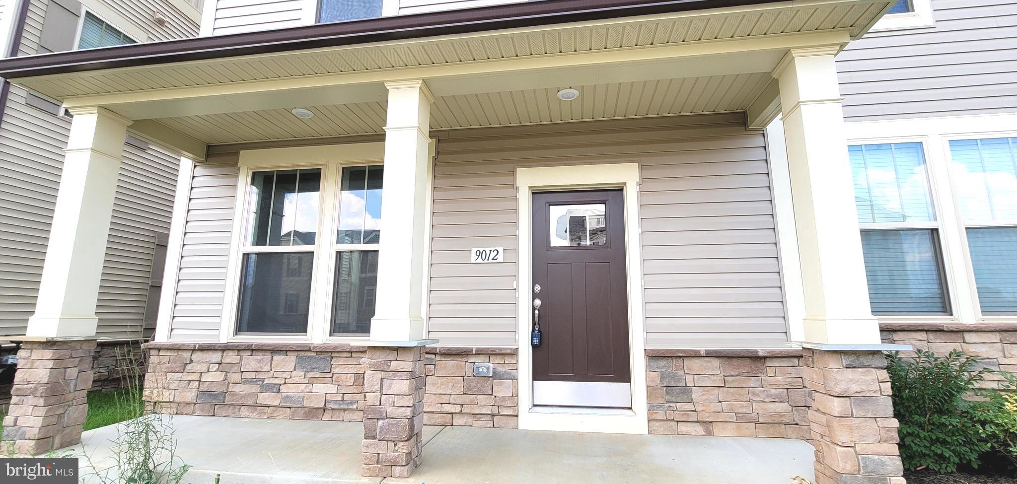 VILLAGES OF URBANA - Residential Lease