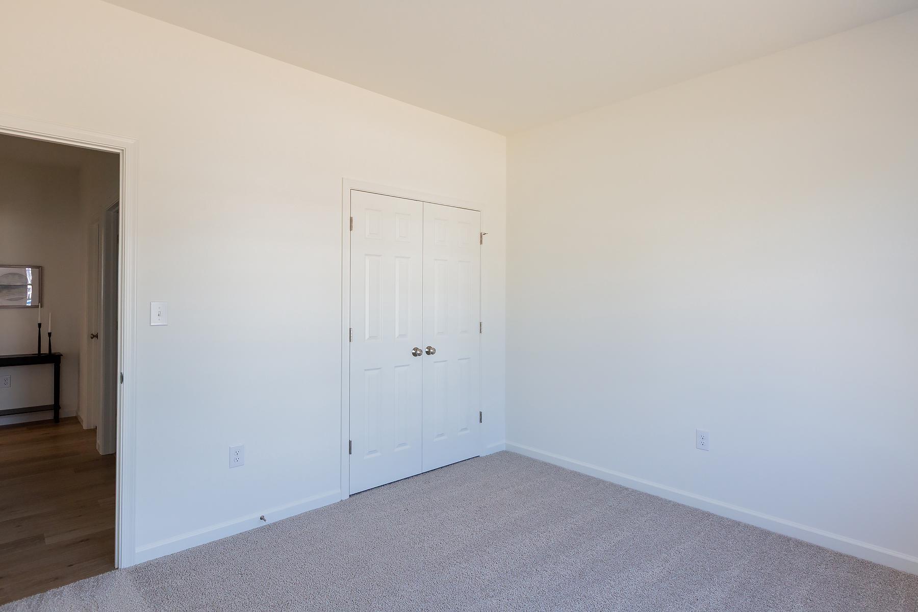 PINE VIEW ESTATES - Residential