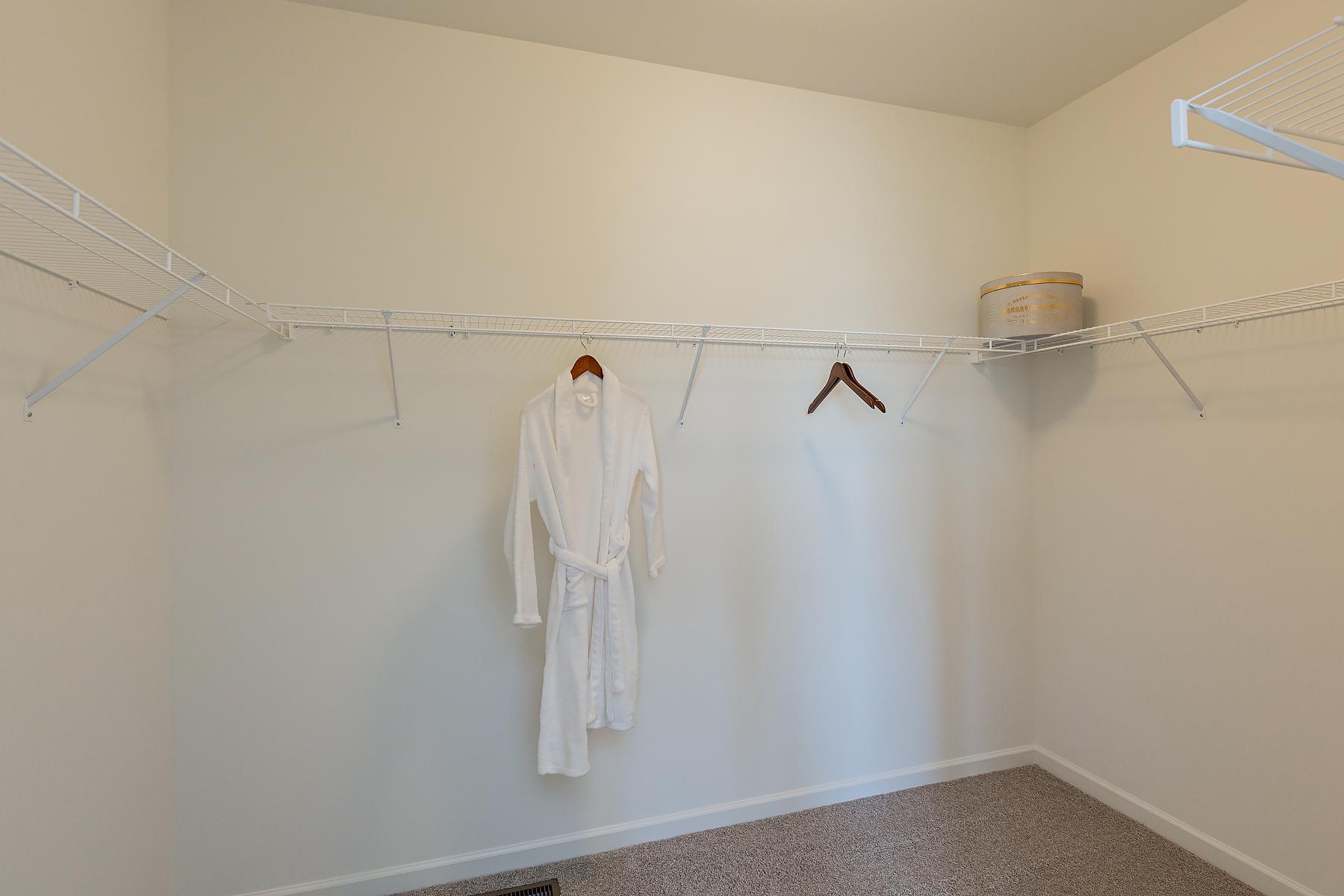PINE VIEW ESTATES - Residential